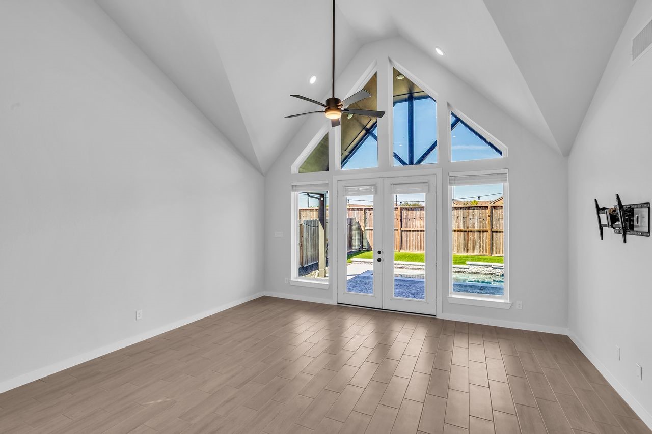 18342 Lilac Woods Trail Property Photo 25