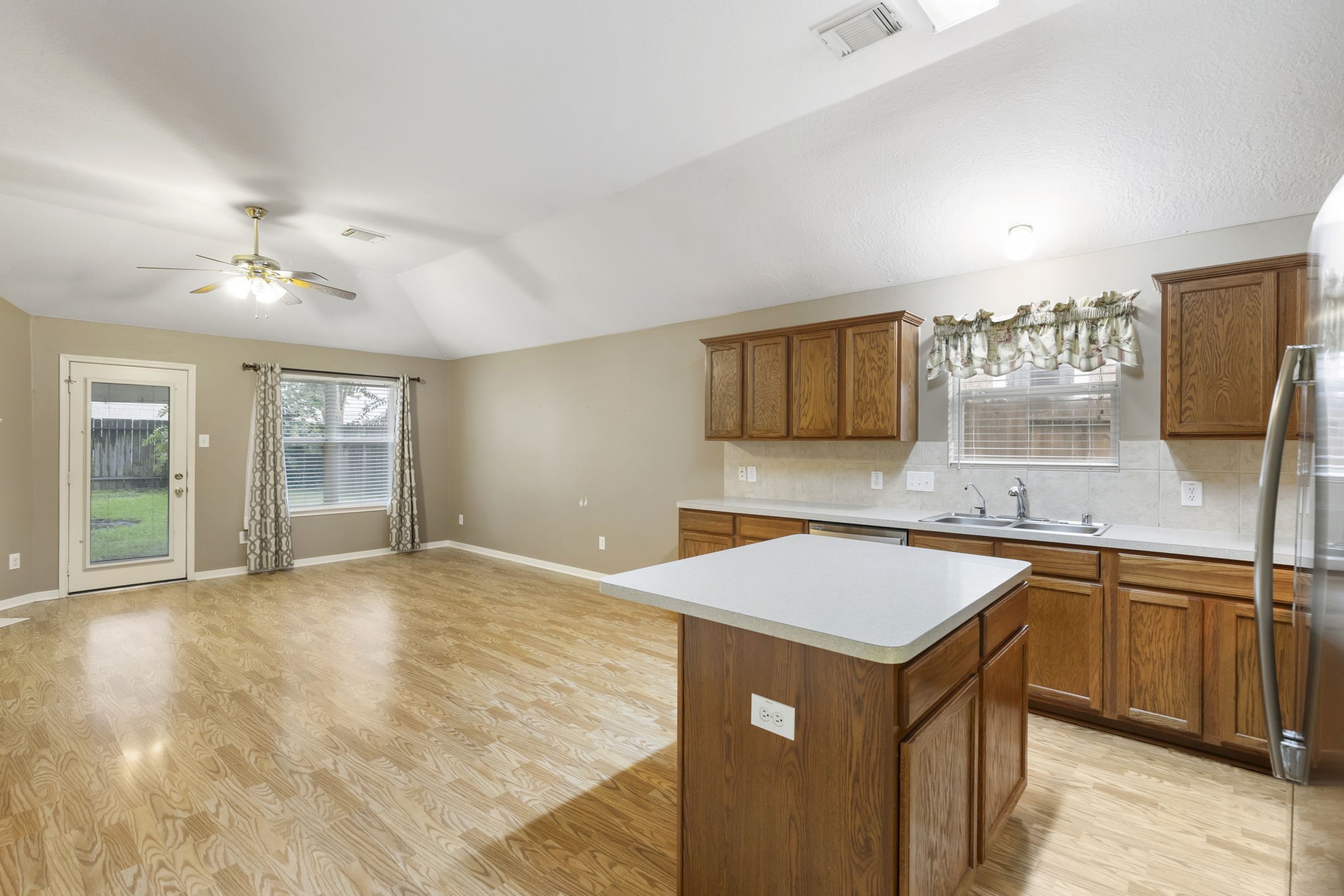 3410 Cactus Creek Drive Property Photo 13