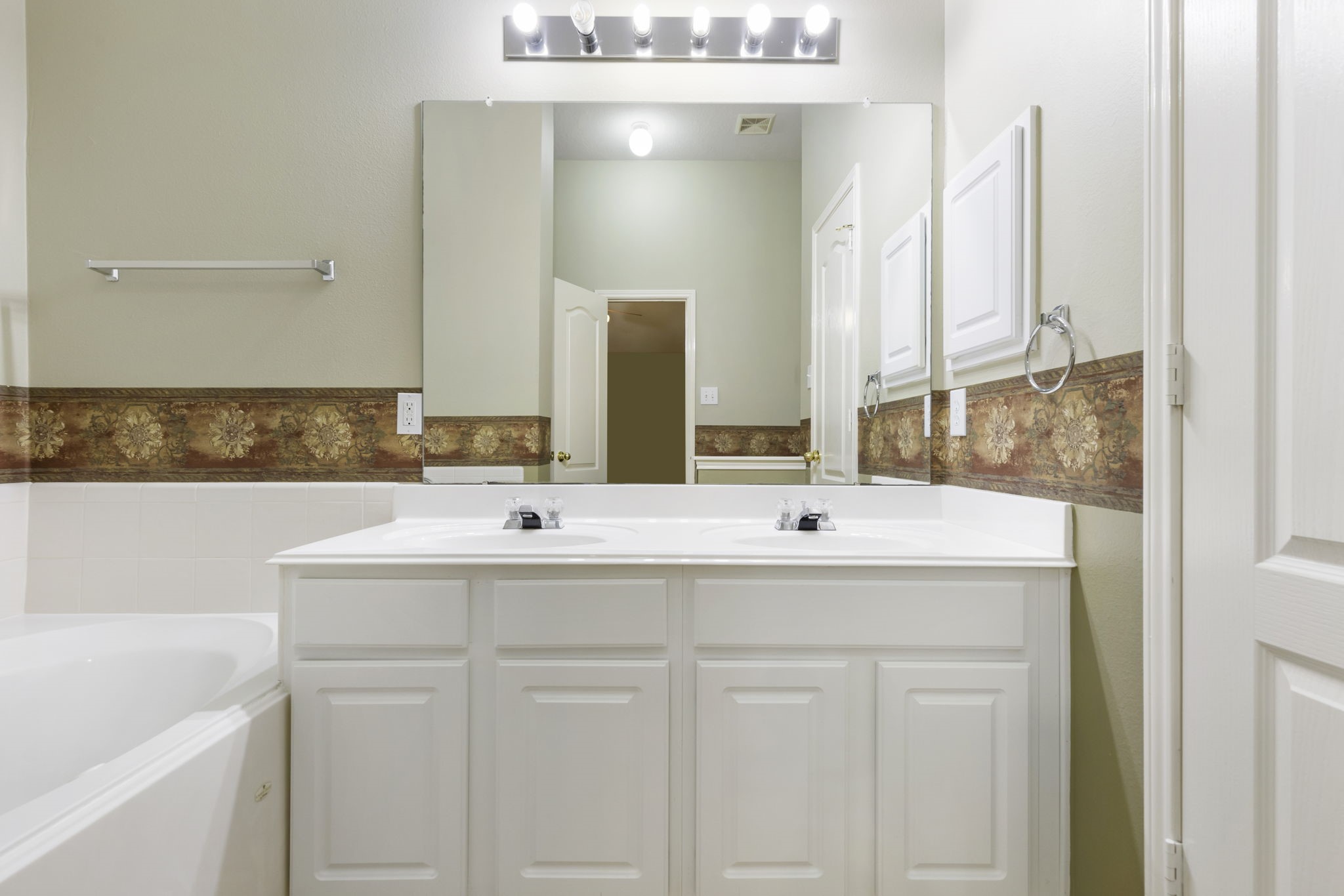 3410 Cactus Creek Drive Property Photo 26