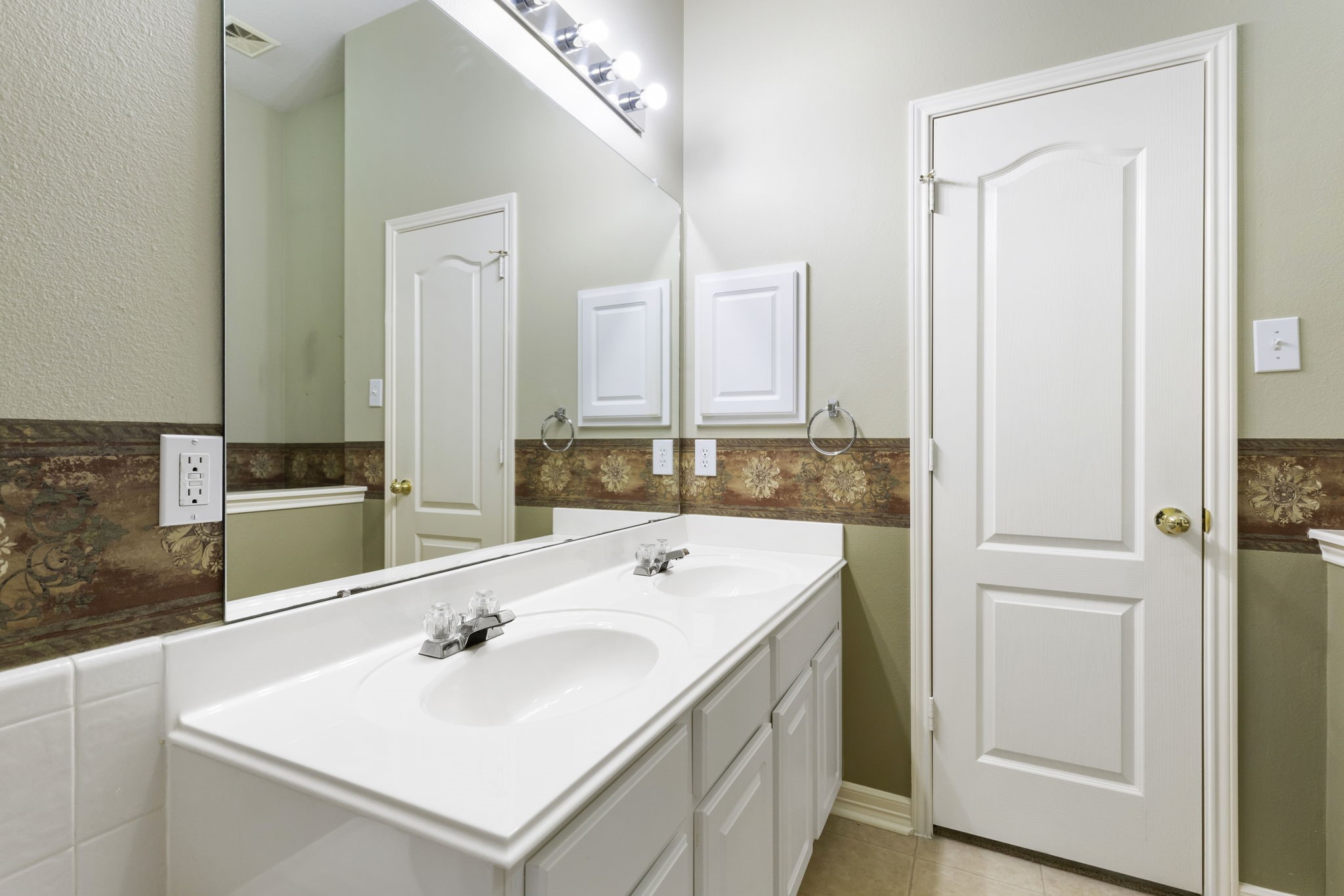 3410 Cactus Creek Drive Property Photo 27