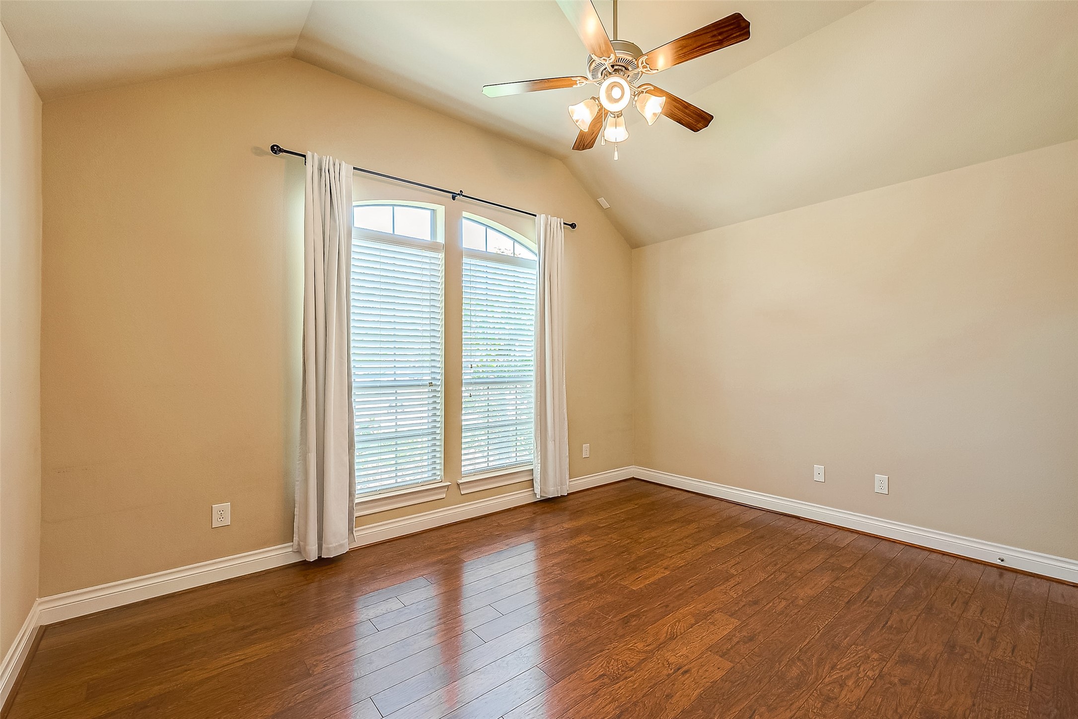 31912 Burnt Wood Court Property Photo 44