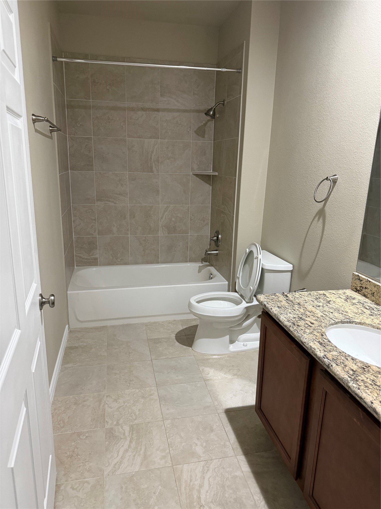 312-2 N Ormsby Street 314 Property Photo 5