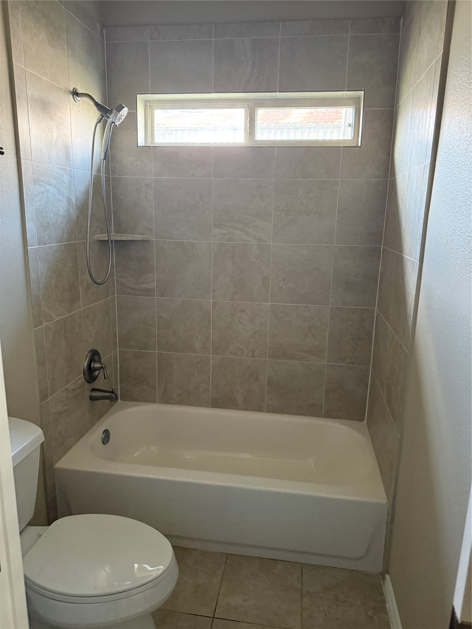 312-2 N Ormsby Street 314 Property Photo 6