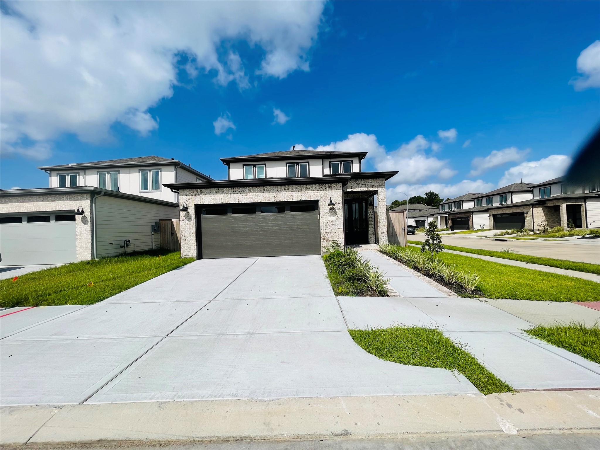 702 Sonfield Drive Property Photo 1