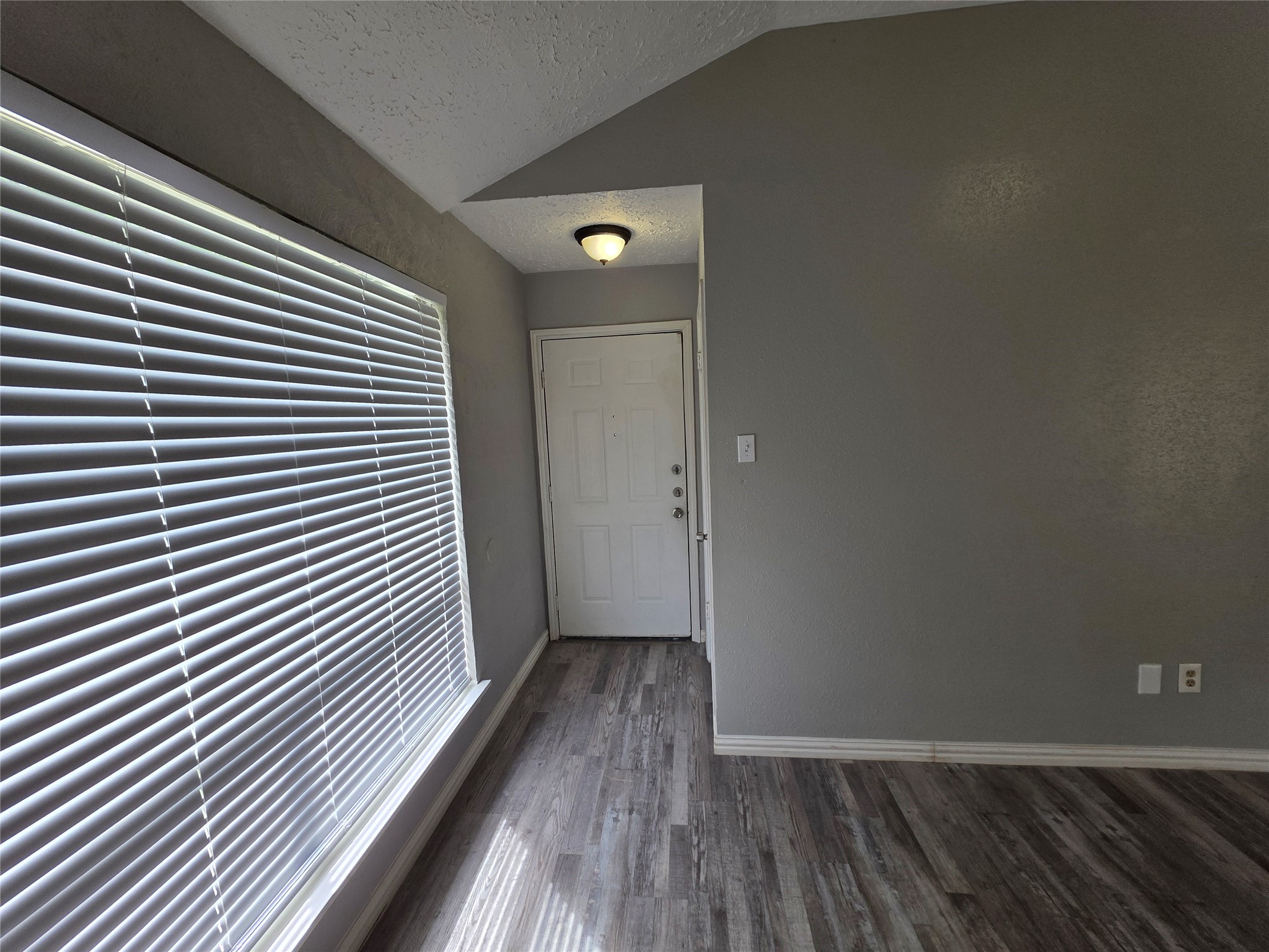 1614 Brickarbor Drive Property Photo 5