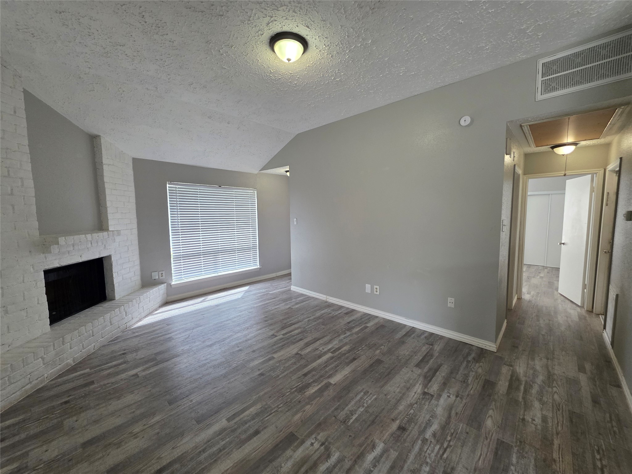 1614 Brickarbor Drive Property Photo 8