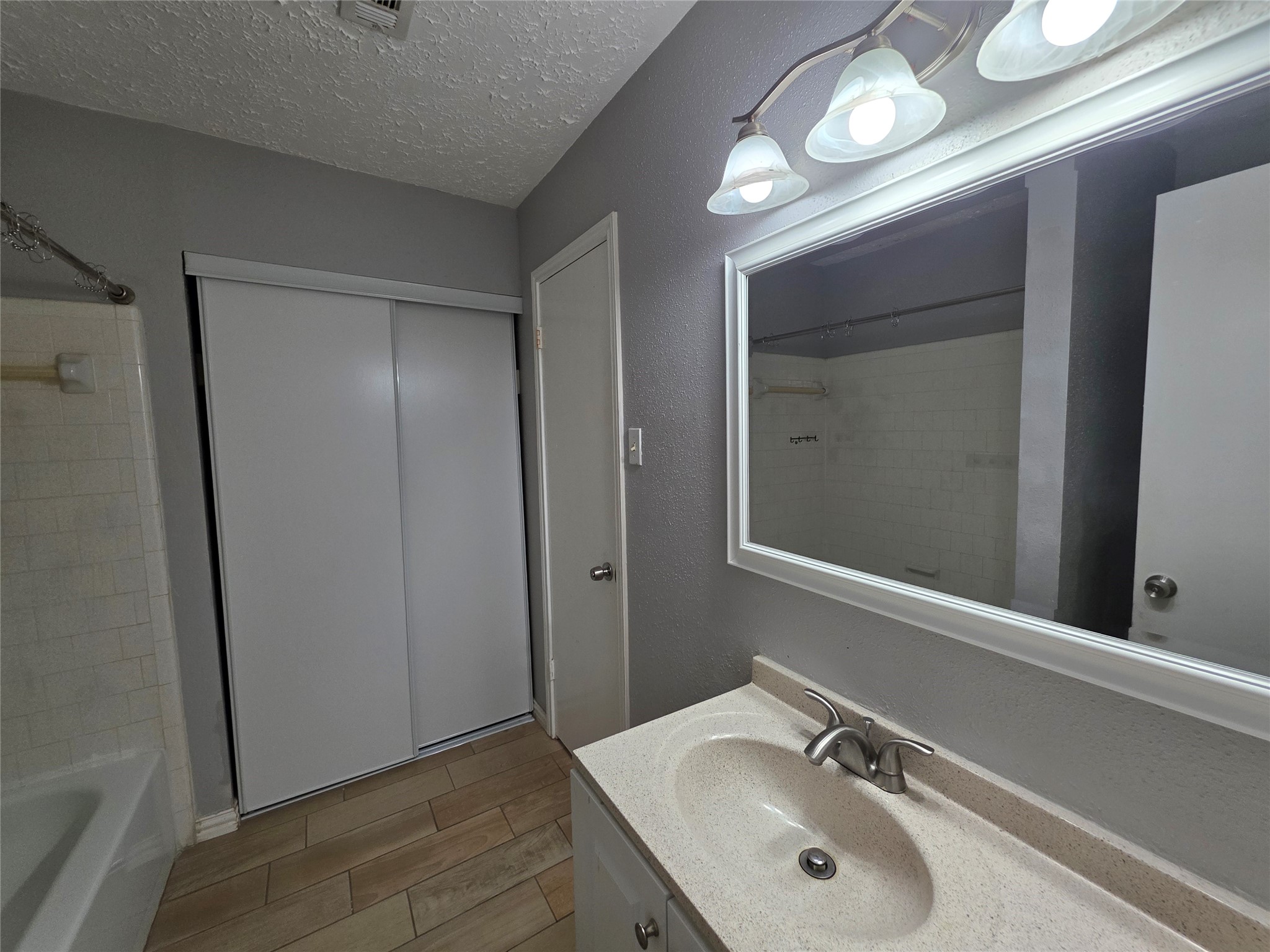 1614 Brickarbor Drive Property Photo 25