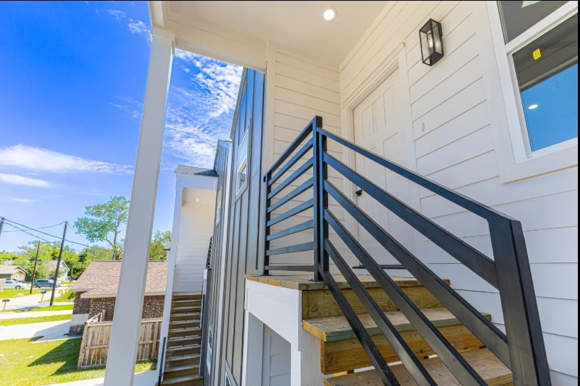 408 Armstrong Street A Property Photo 14