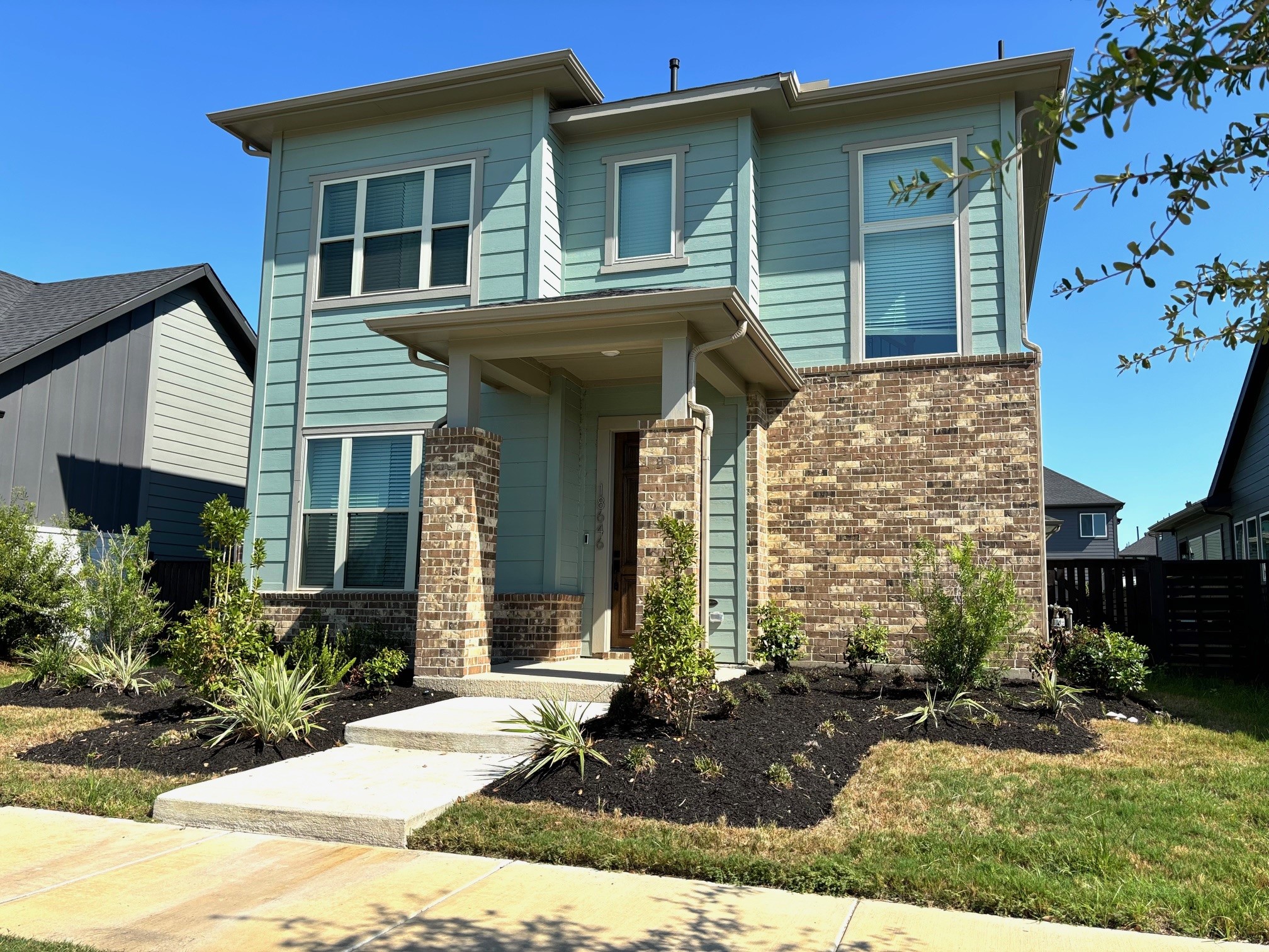 18646 Marvelous Place Property Photo 4