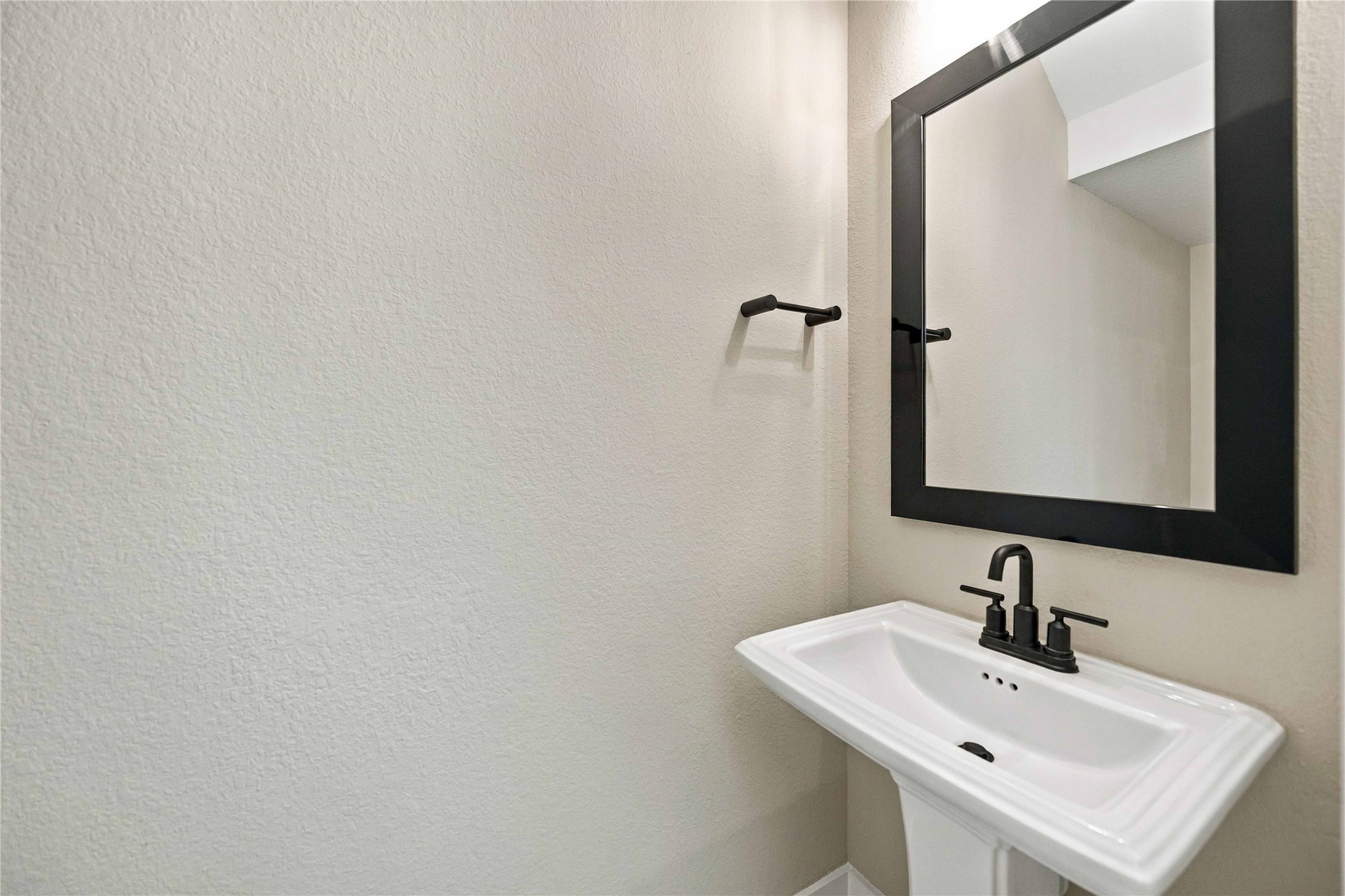 18646 Marvelous Place Property Photo 12