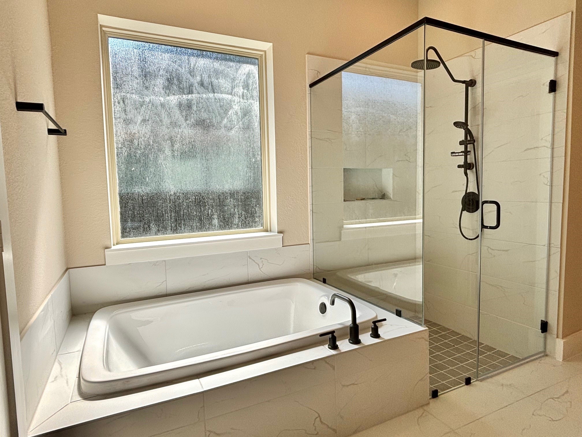 18646 Marvelous Place Property Photo 16