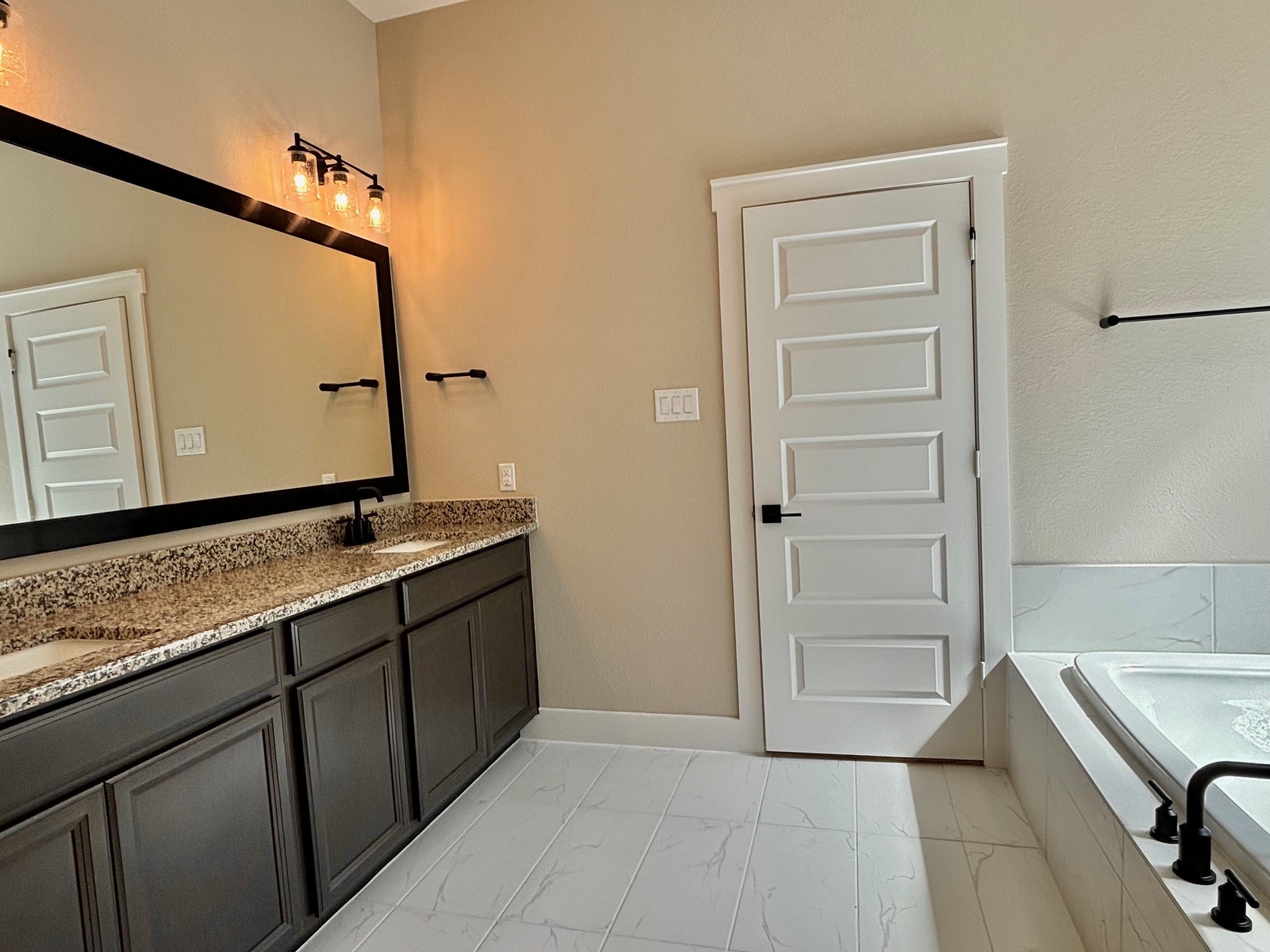 18646 Marvelous Place Property Photo 18