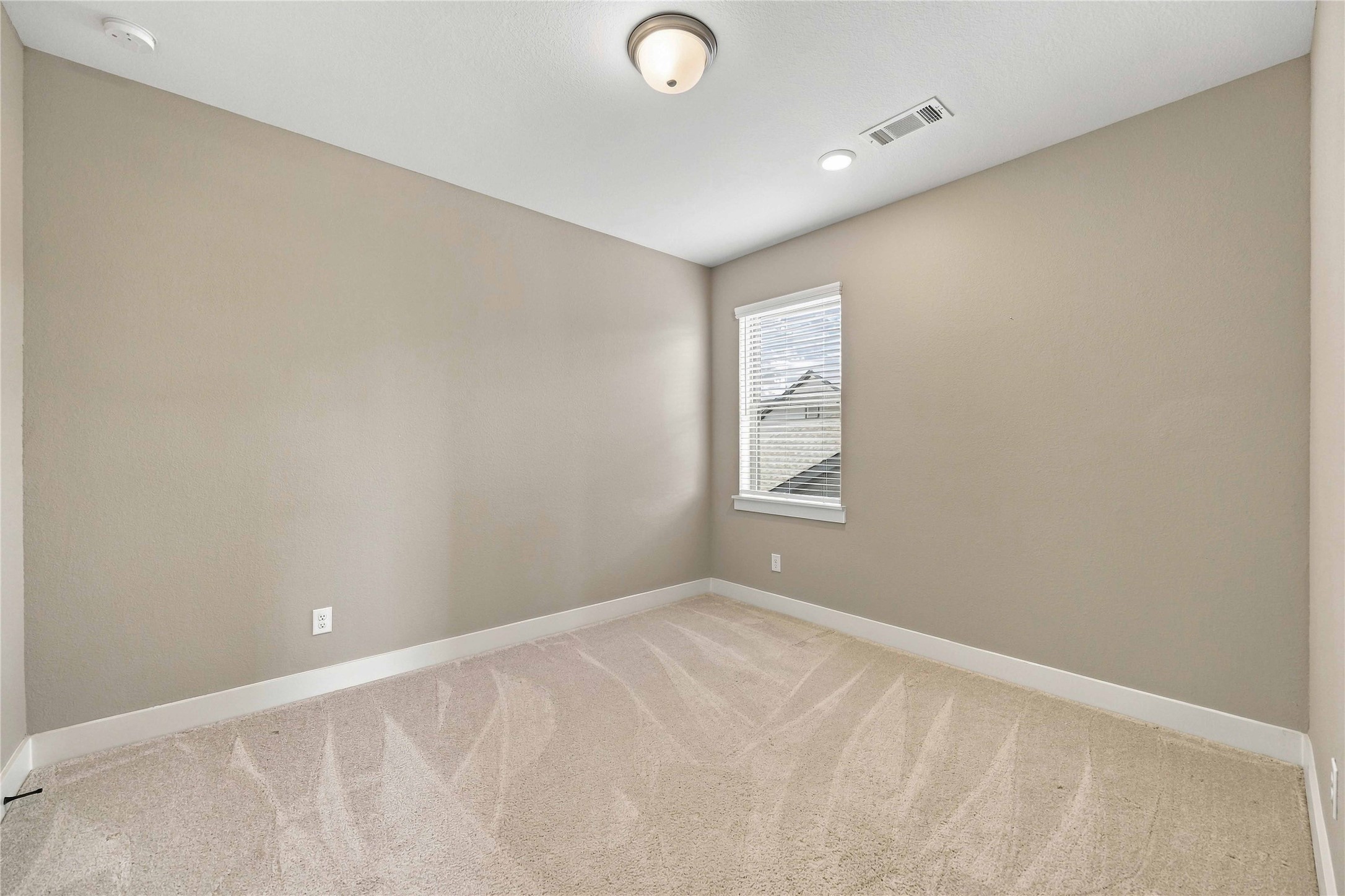 18646 Marvelous Place Property Photo 22