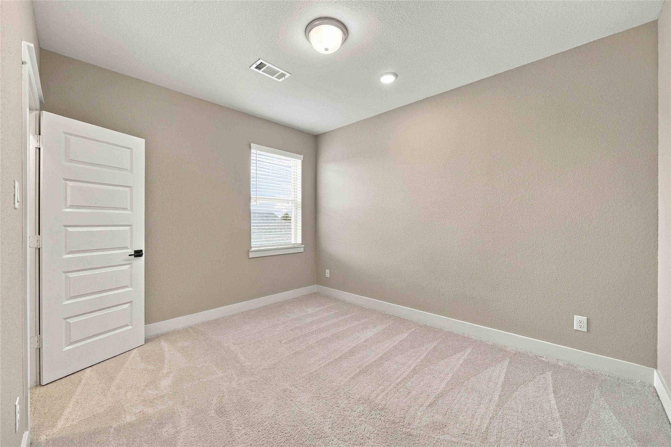 18646 Marvelous Place Property Photo 23