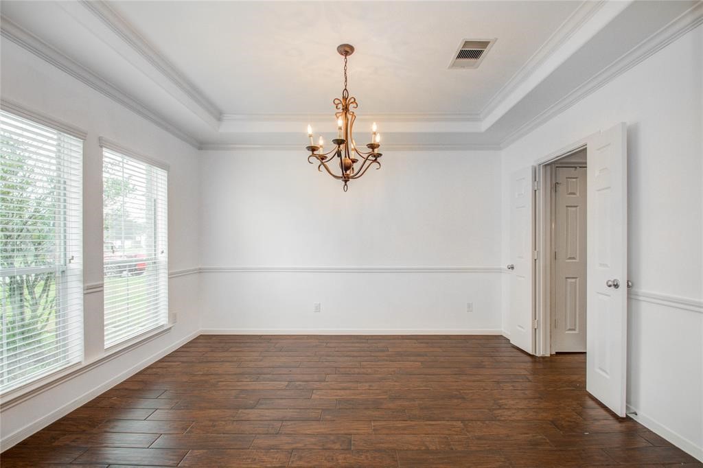 5111 Lakeside Avenue Property Photo 9