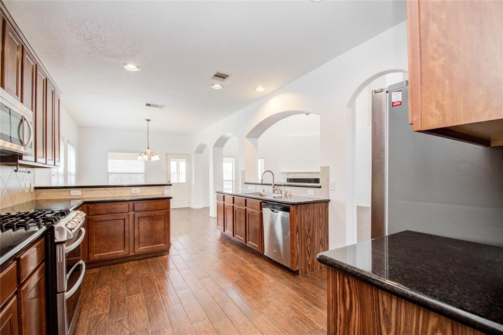 5111 Lakeside Avenue Property Photo 11