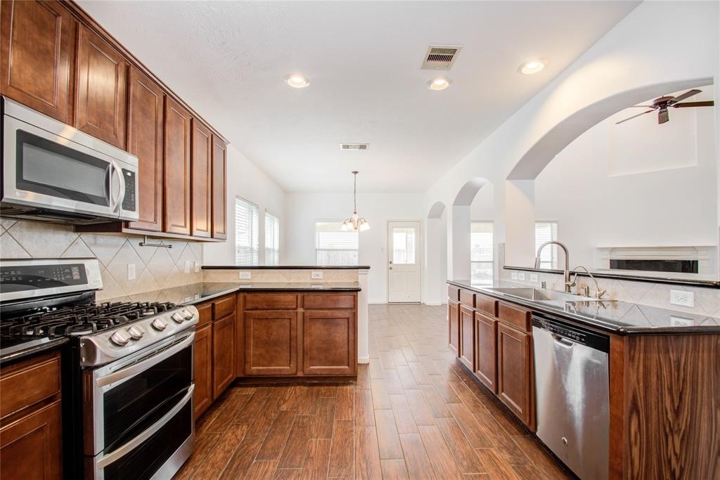 5111 Lakeside Avenue Property Photo 12