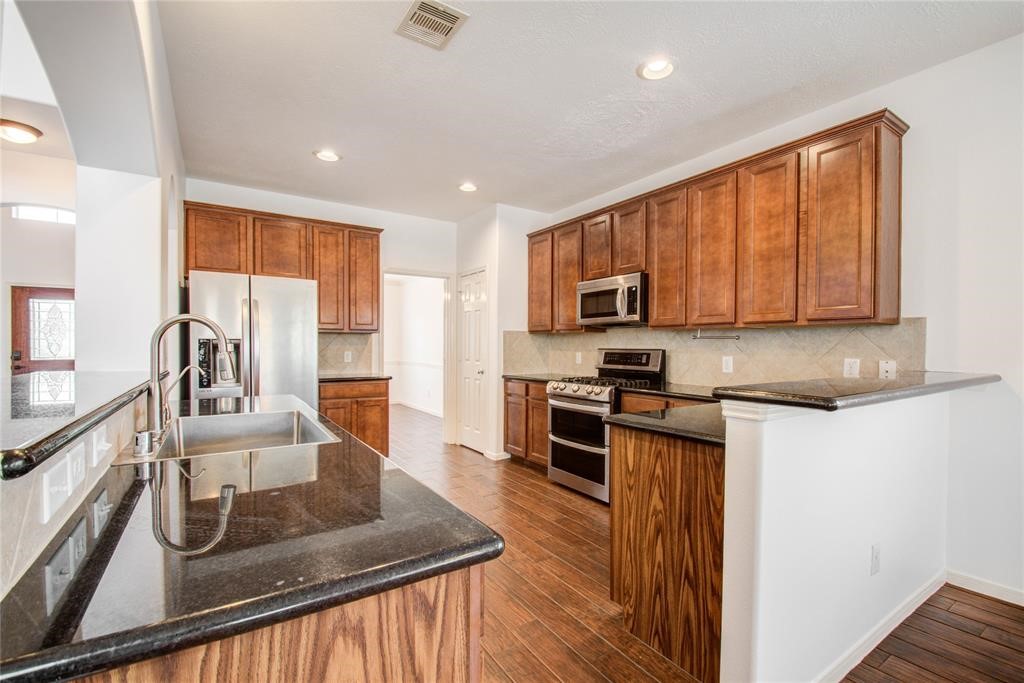 5111 Lakeside Avenue Property Photo 17