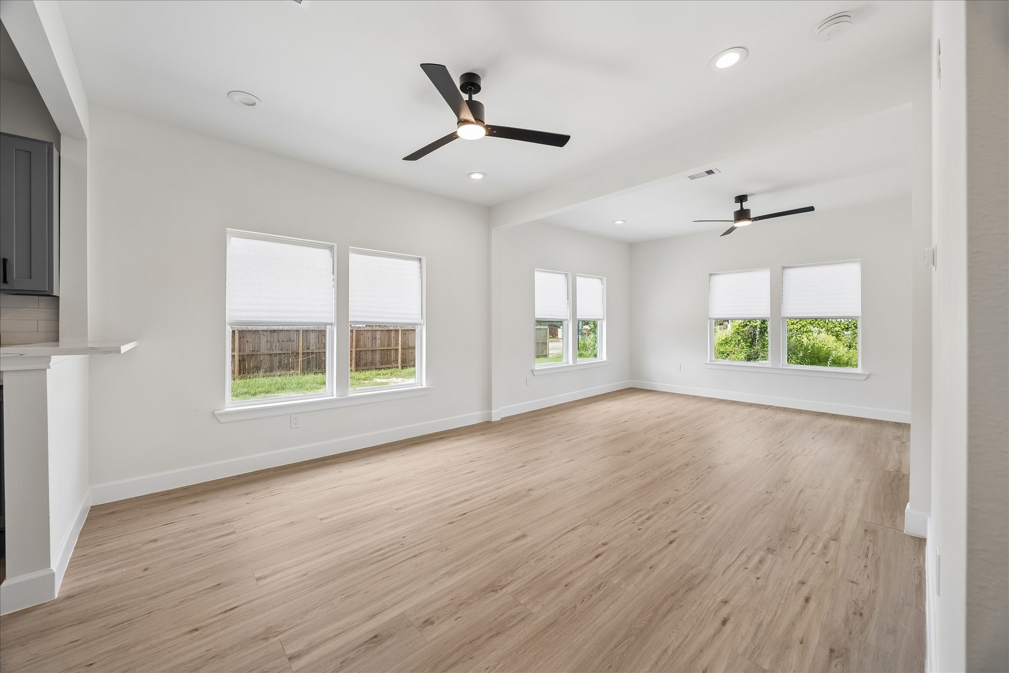 7702 Sealey Street Property Photo 12