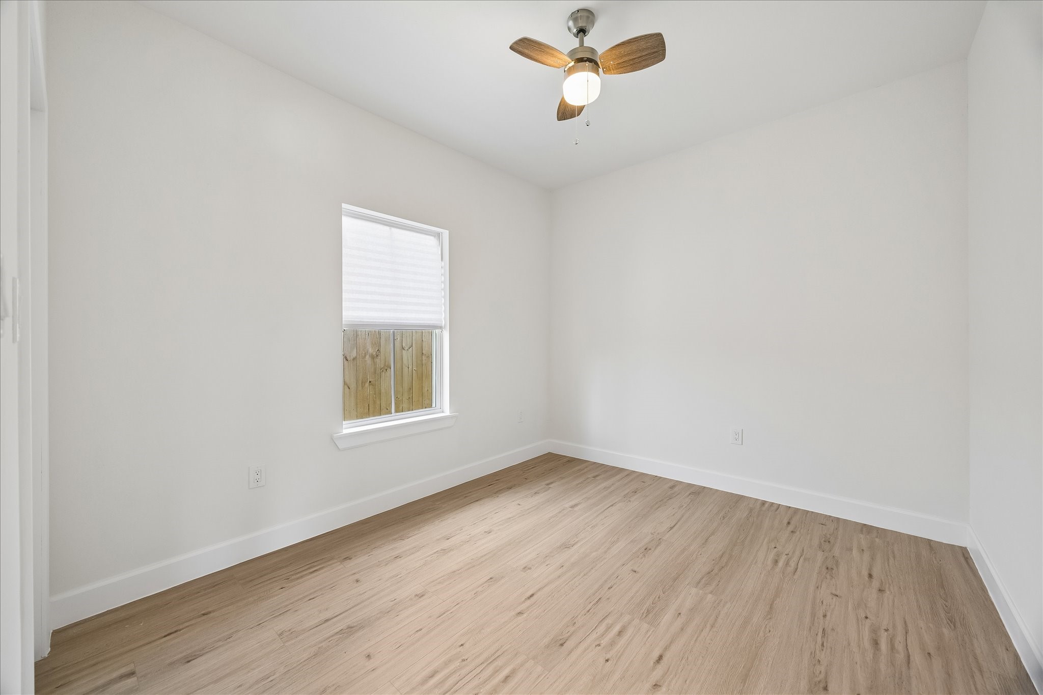 7702 Sealey Street Property Photo 21