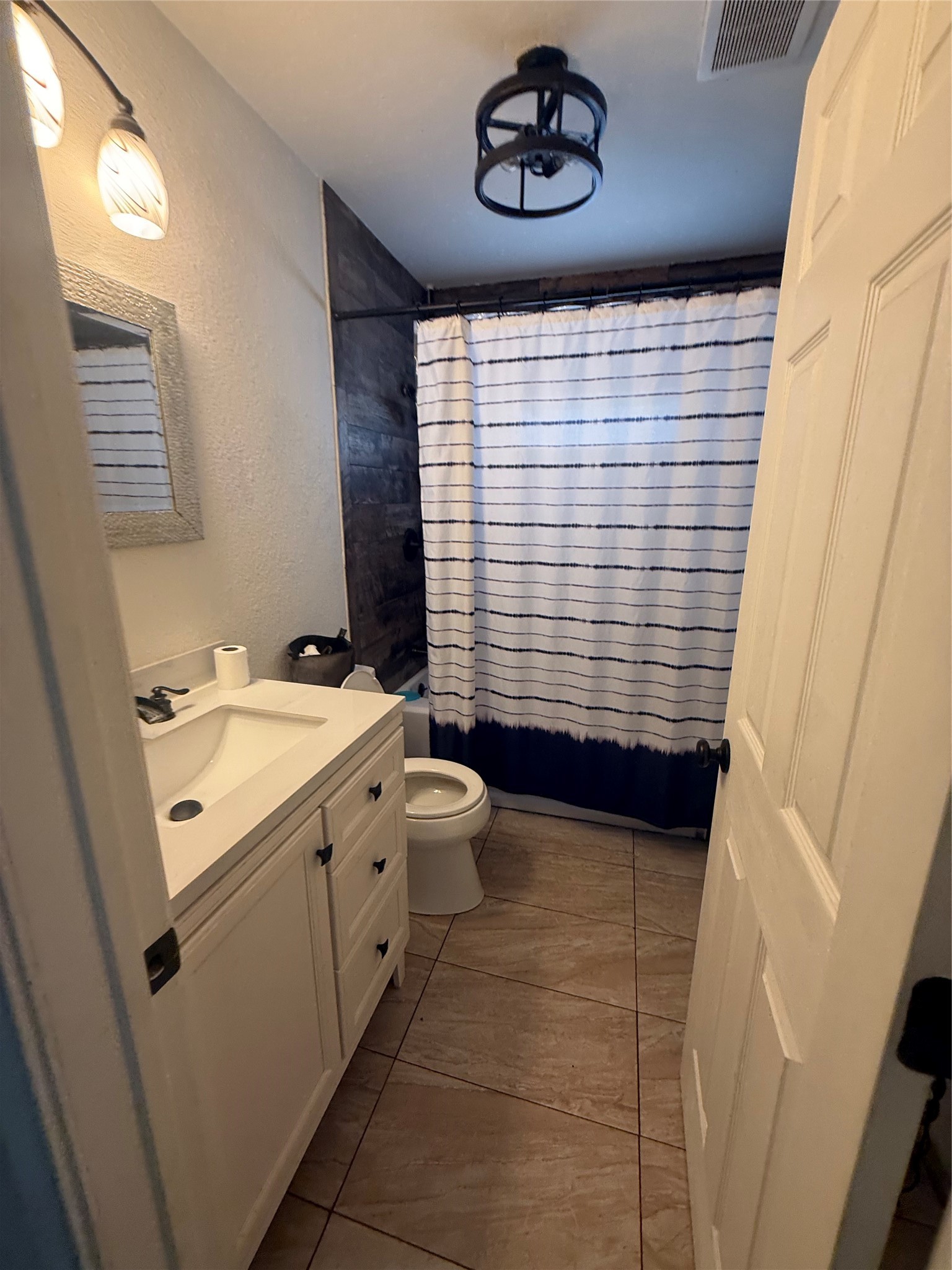 7635 Avenue C Property Photo 4