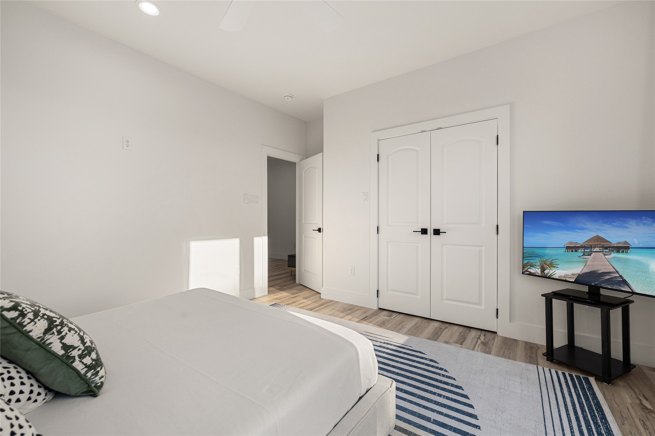1306 Grove Street Property Photo 16