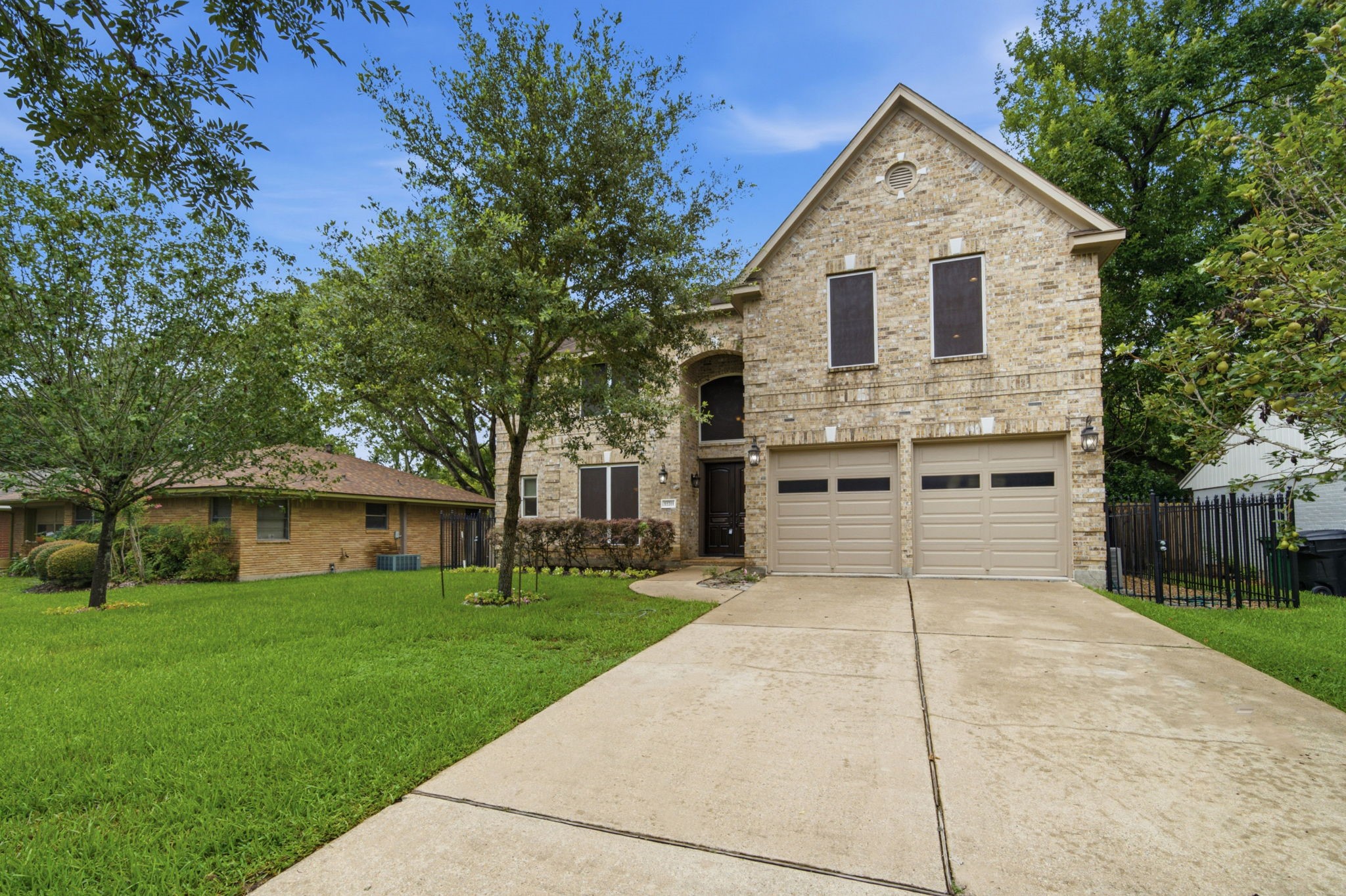 11211 Greenwillow Street Property Photo