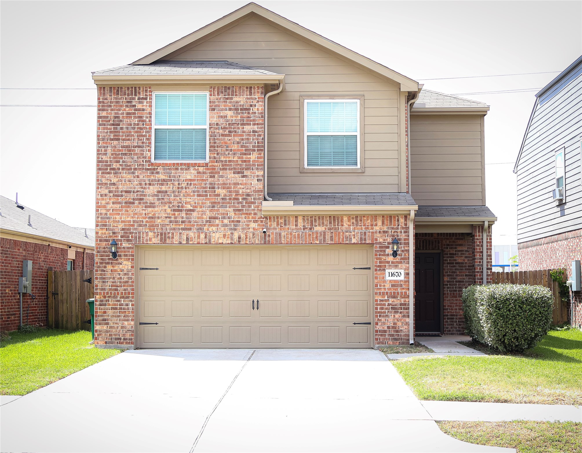 11670 El Rubi Drive Property Photo 2