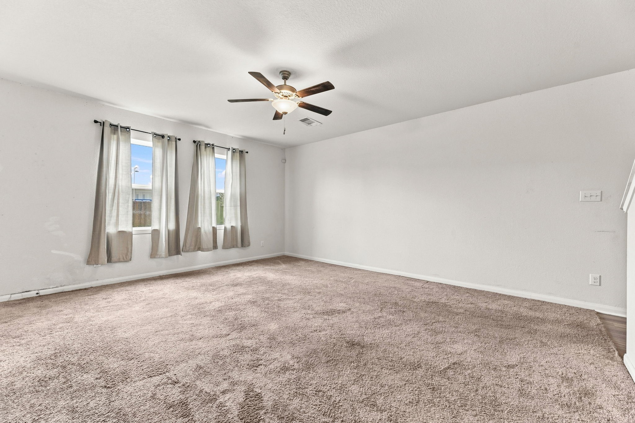 11670 El Rubi Drive Property Photo 6