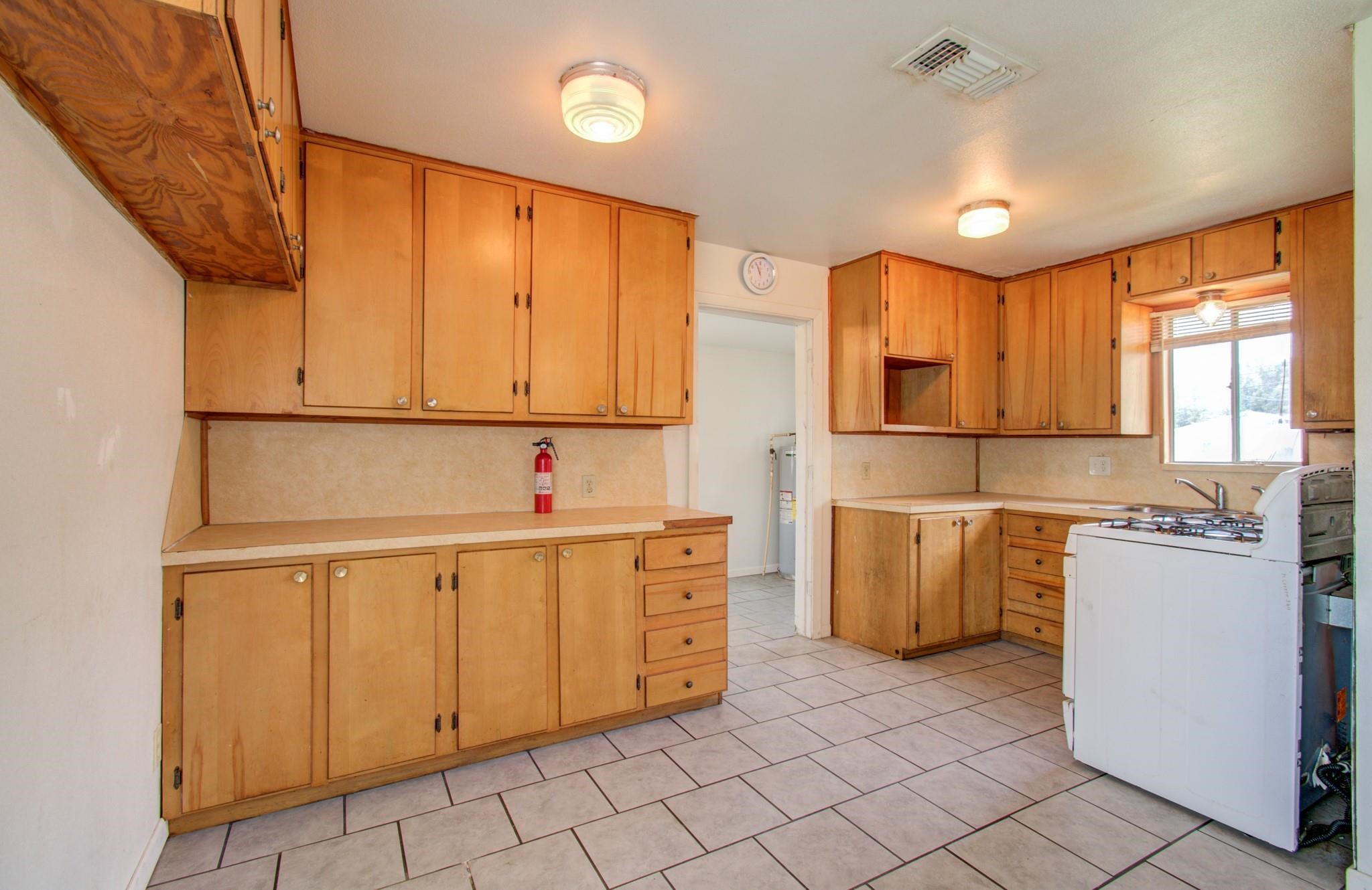 3606 Almeda Genoa Road Property Photo 6