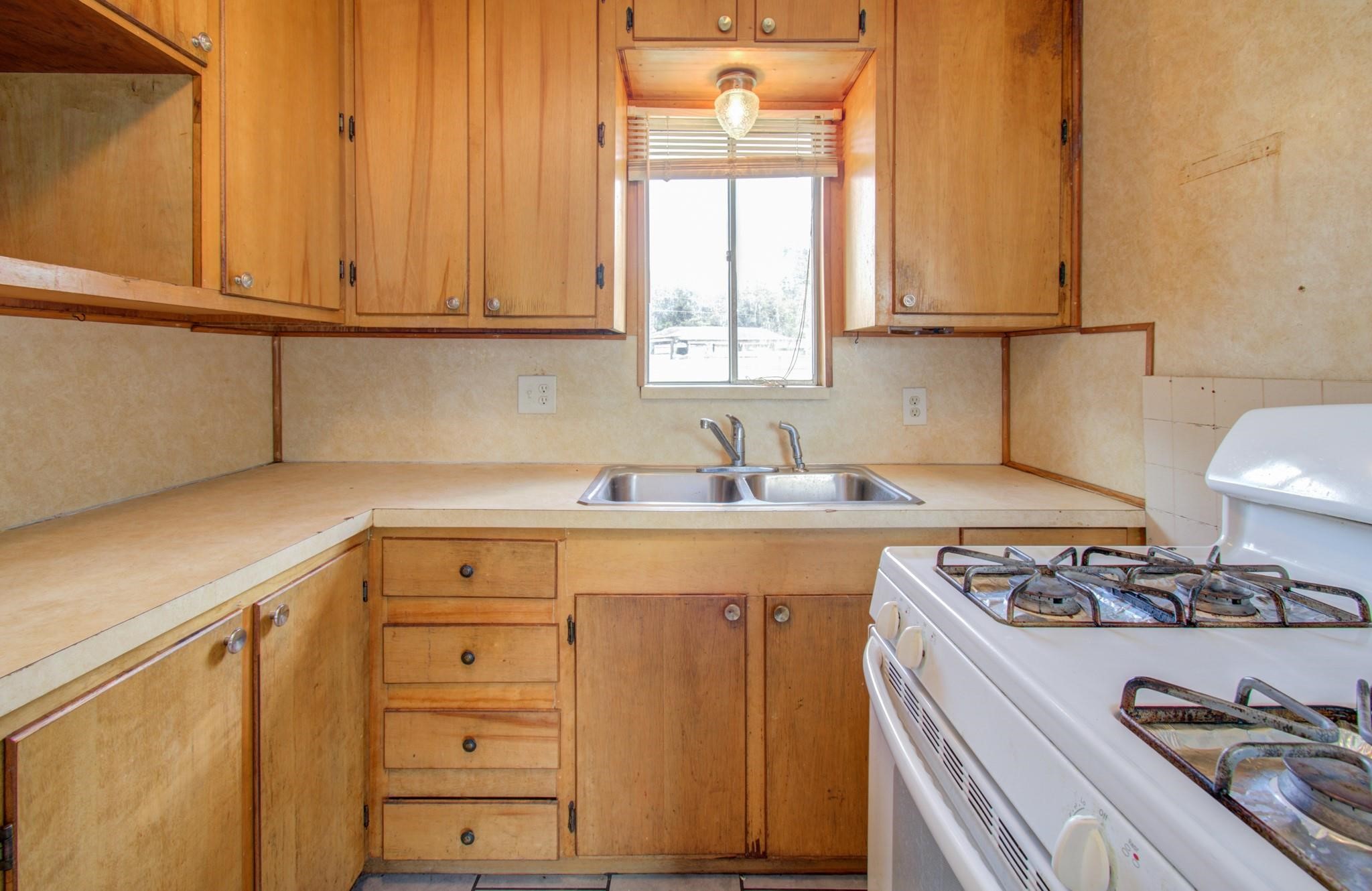 3606 Almeda Genoa Road Property Photo 7