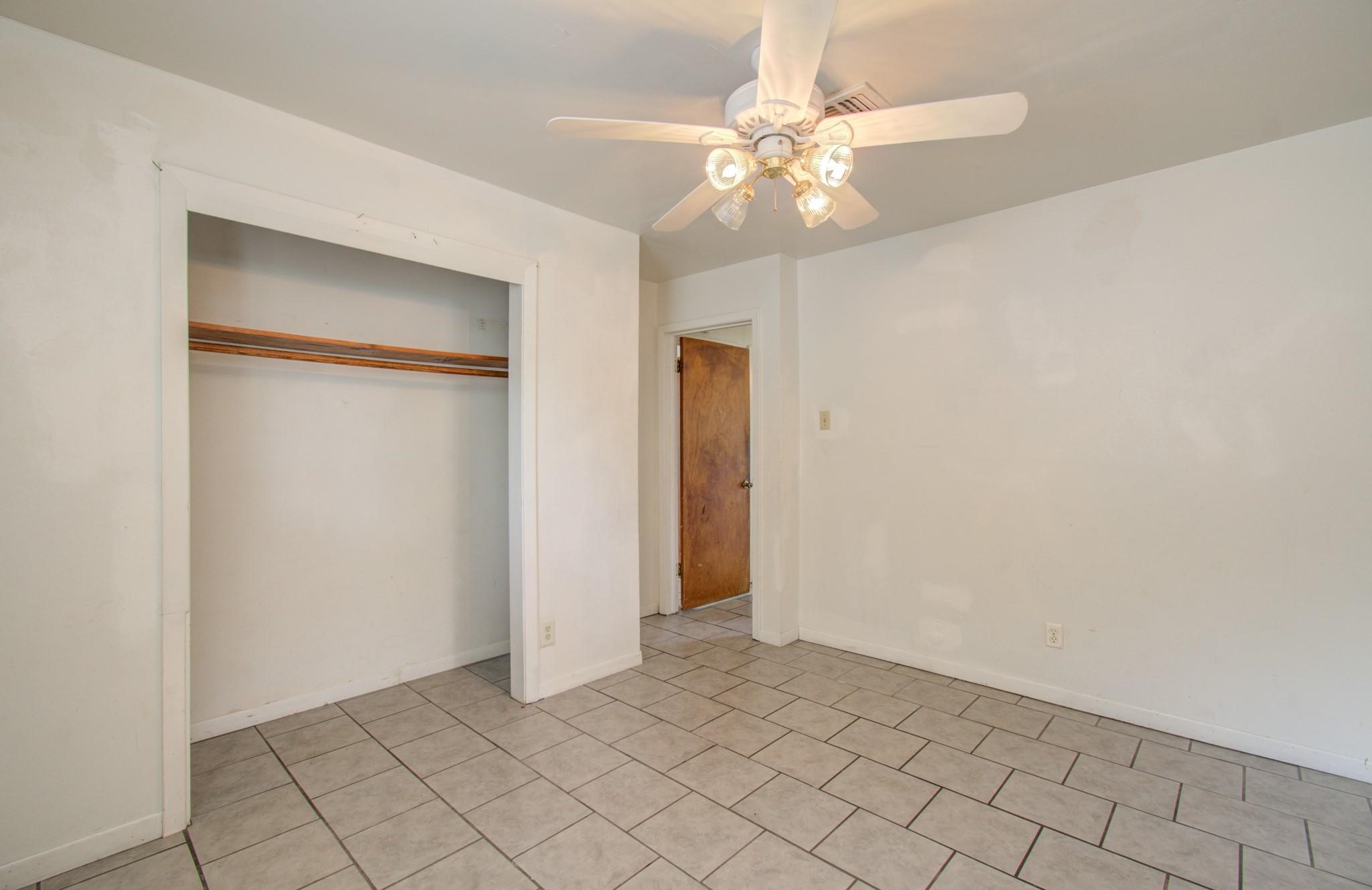 3606 Almeda Genoa Road Property Photo 17