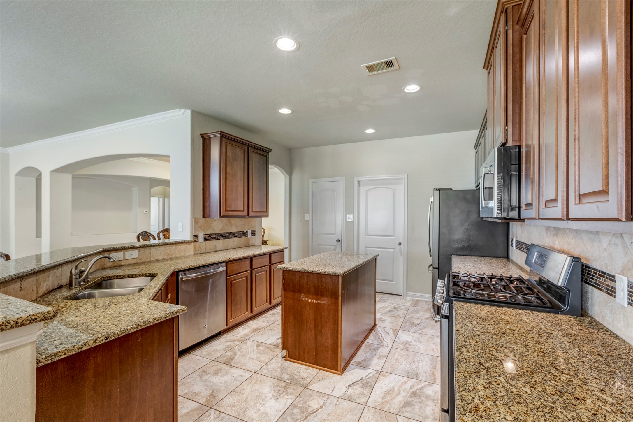 24515 Flora Meadow Drive Property Photo 14