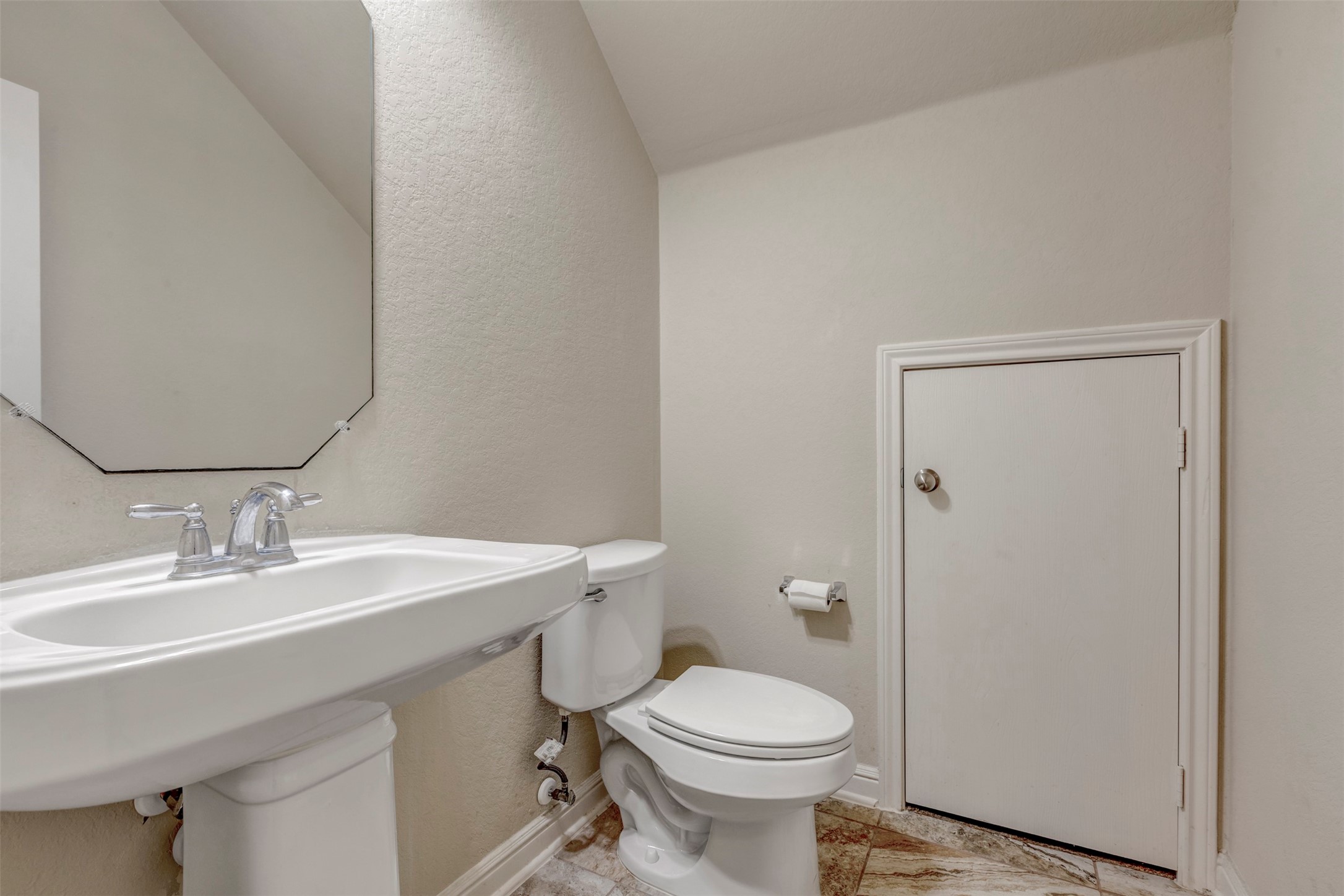 24515 Flora Meadow Drive Property Photo 18