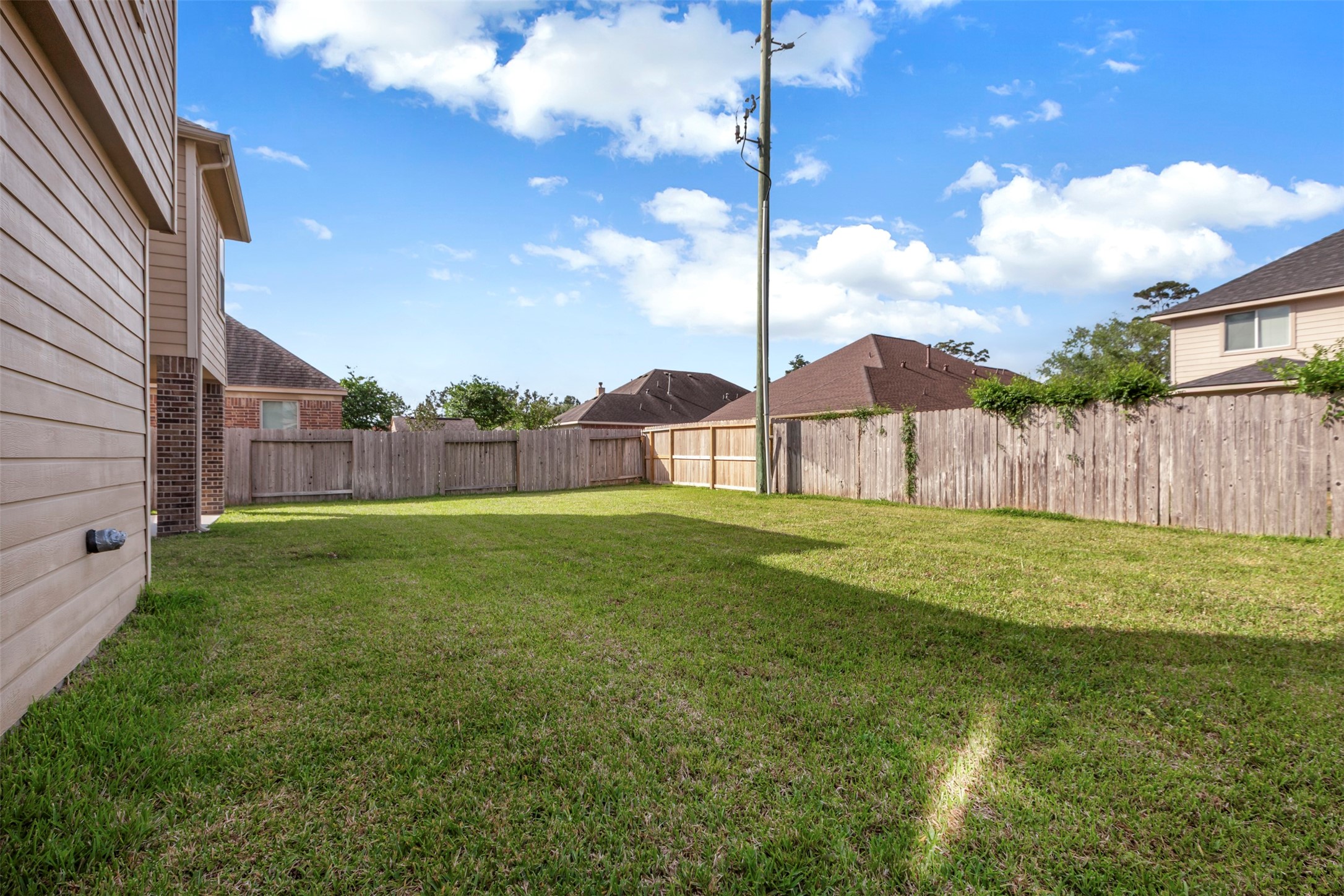 24515 Flora Meadow Drive Property Photo 34