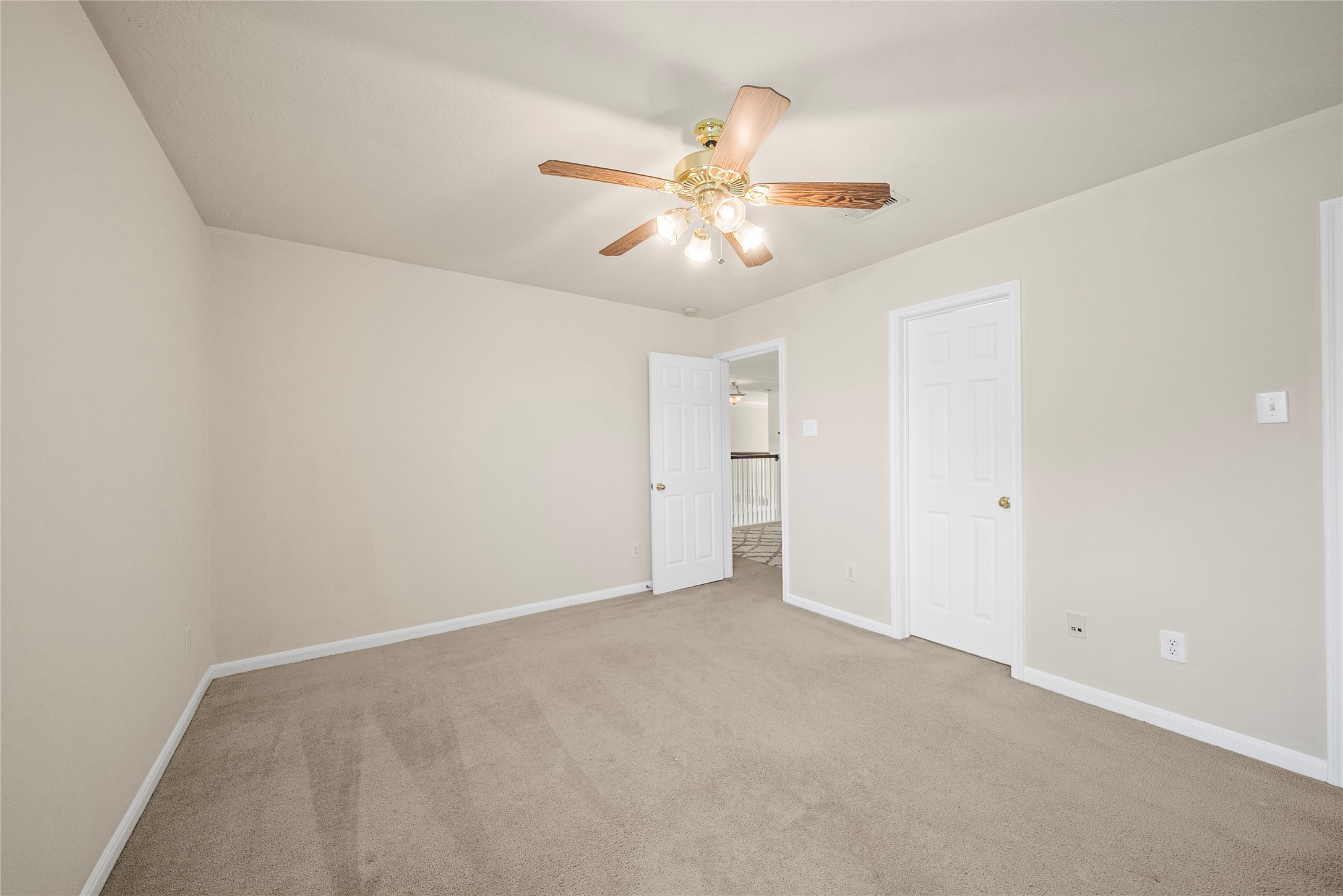 6715 Lathrop Court Property Photo 21