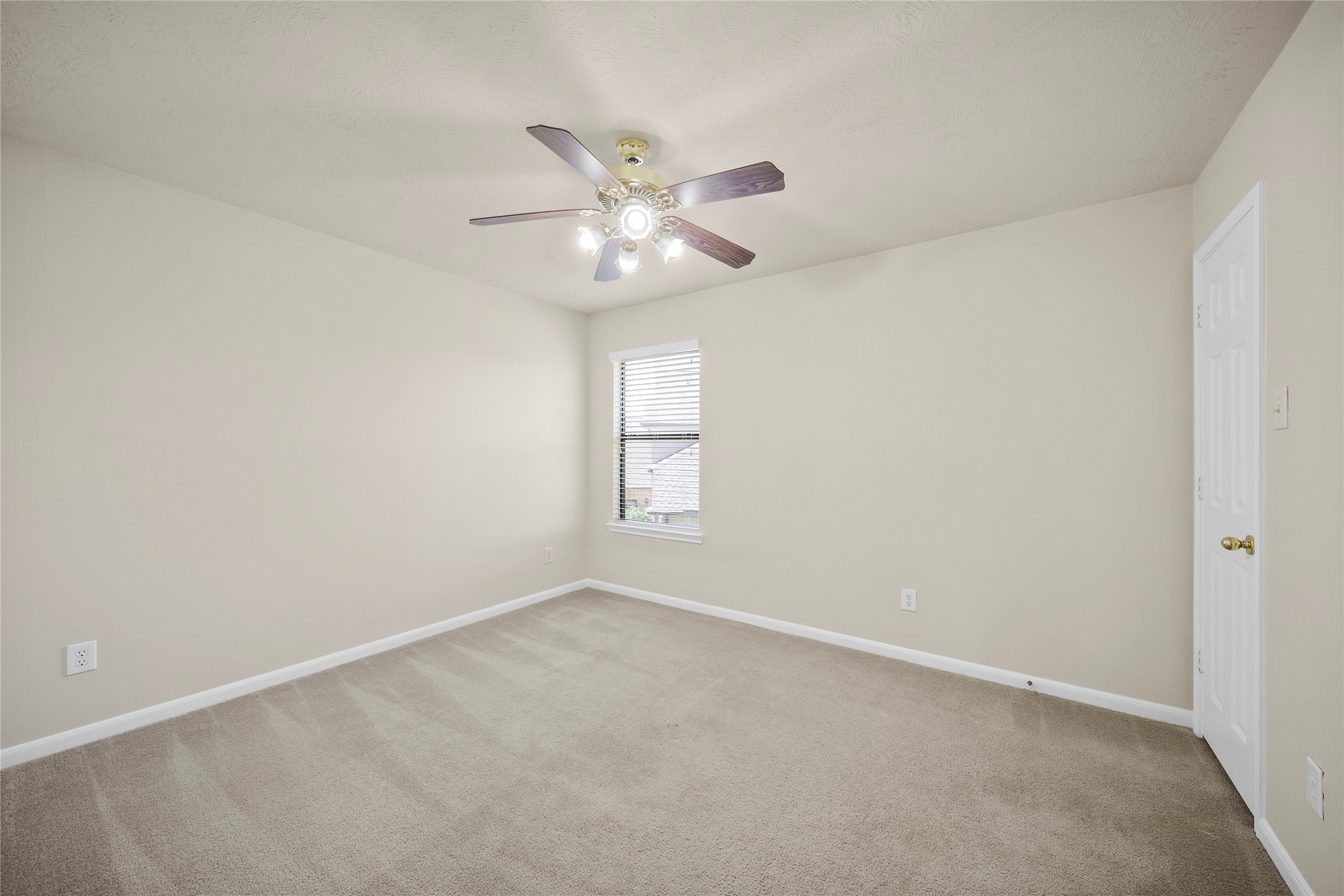 6715 Lathrop Court Property Photo 32