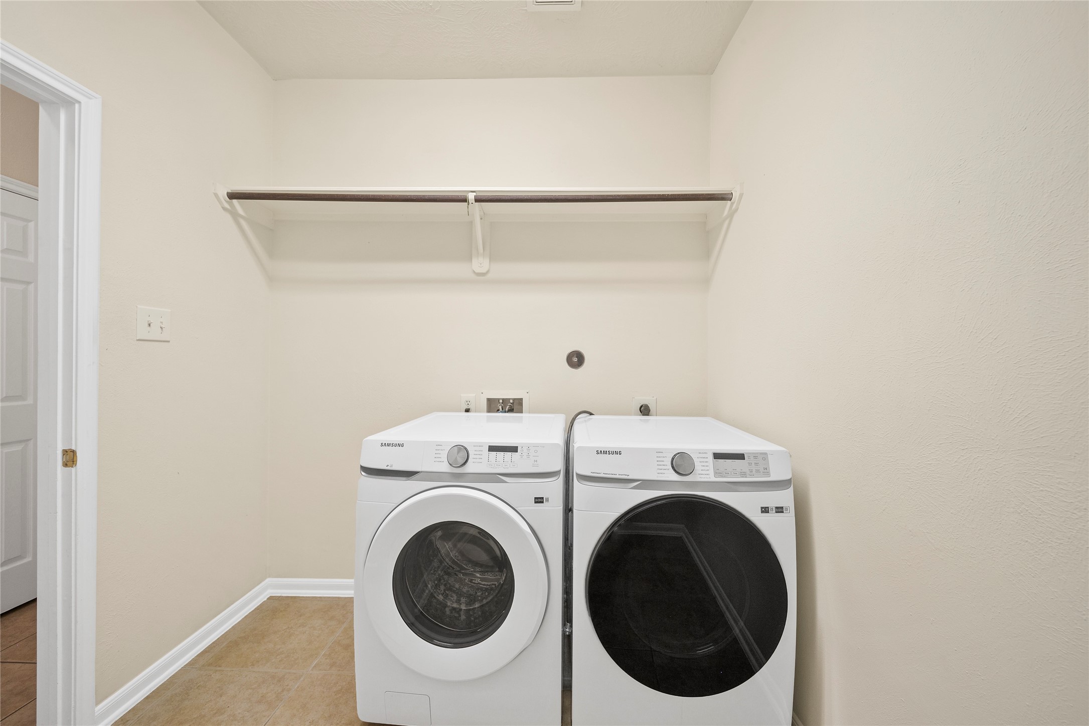 6715 Lathrop Court Property Photo 38