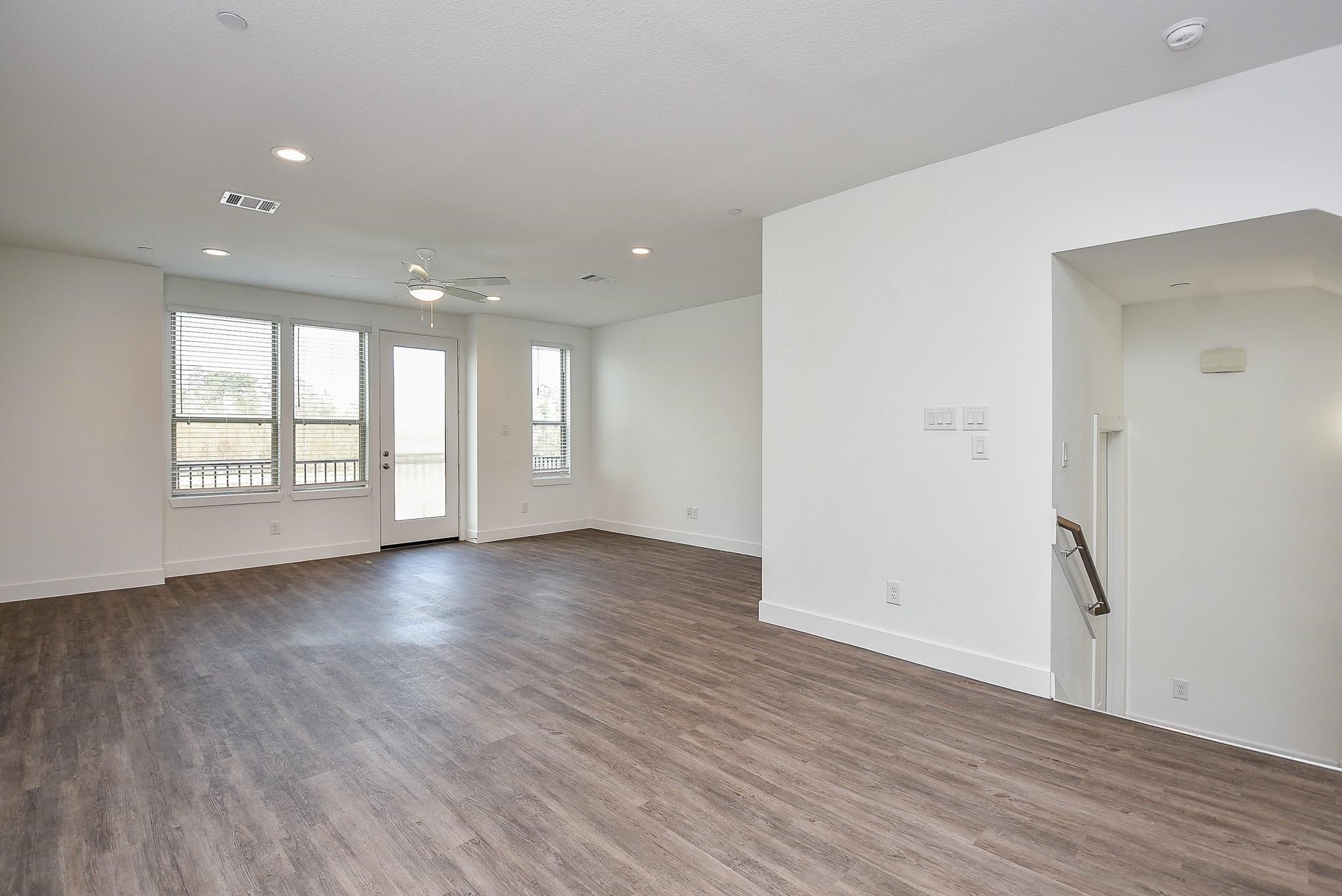 18708 Centro Main Street Property Photo 7