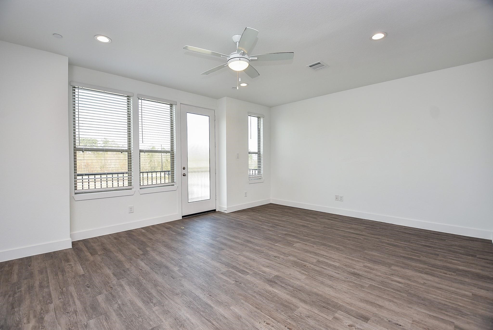 18708 Centro Main Street Property Photo 8