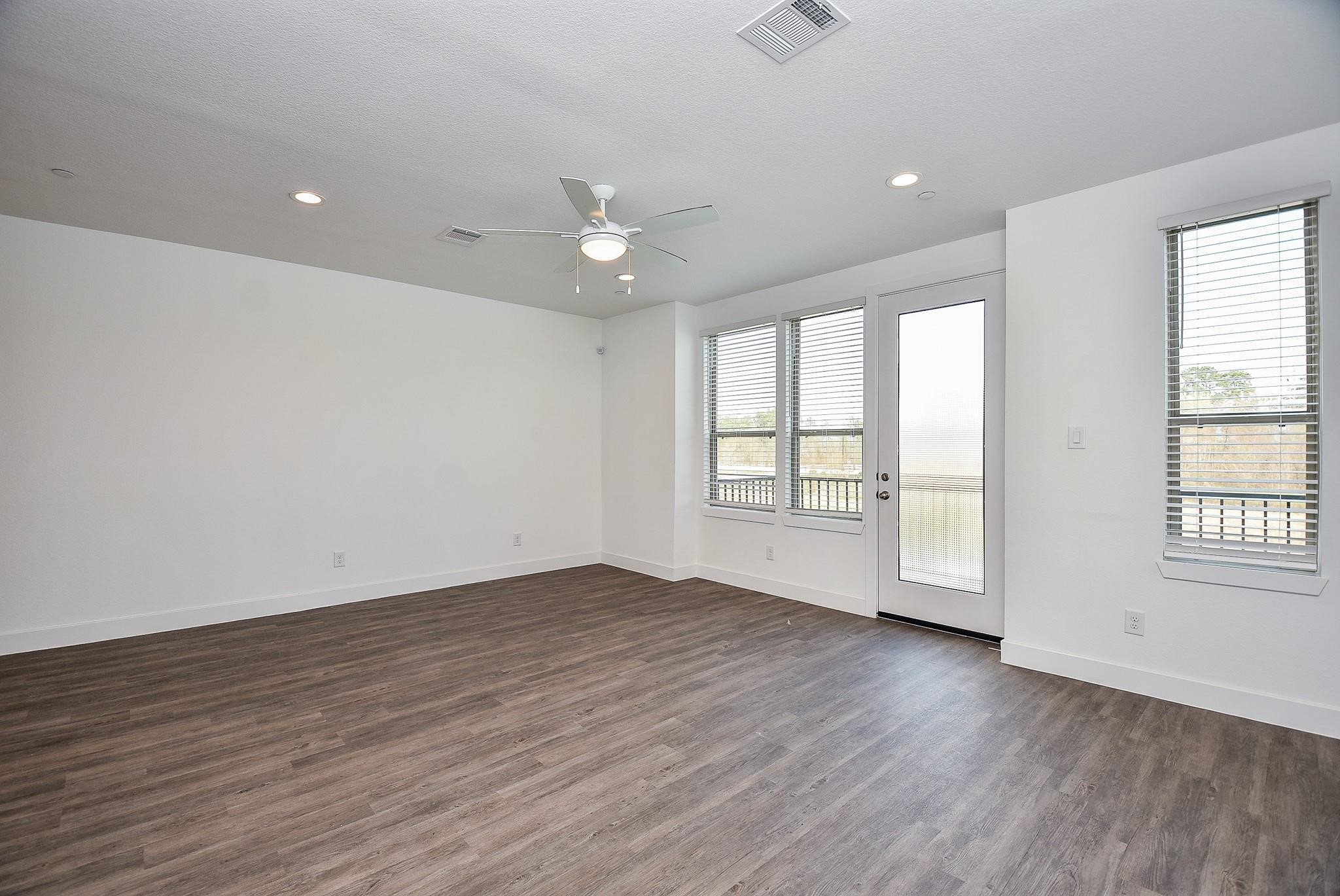 18708 Centro Main Street Property Photo 9
