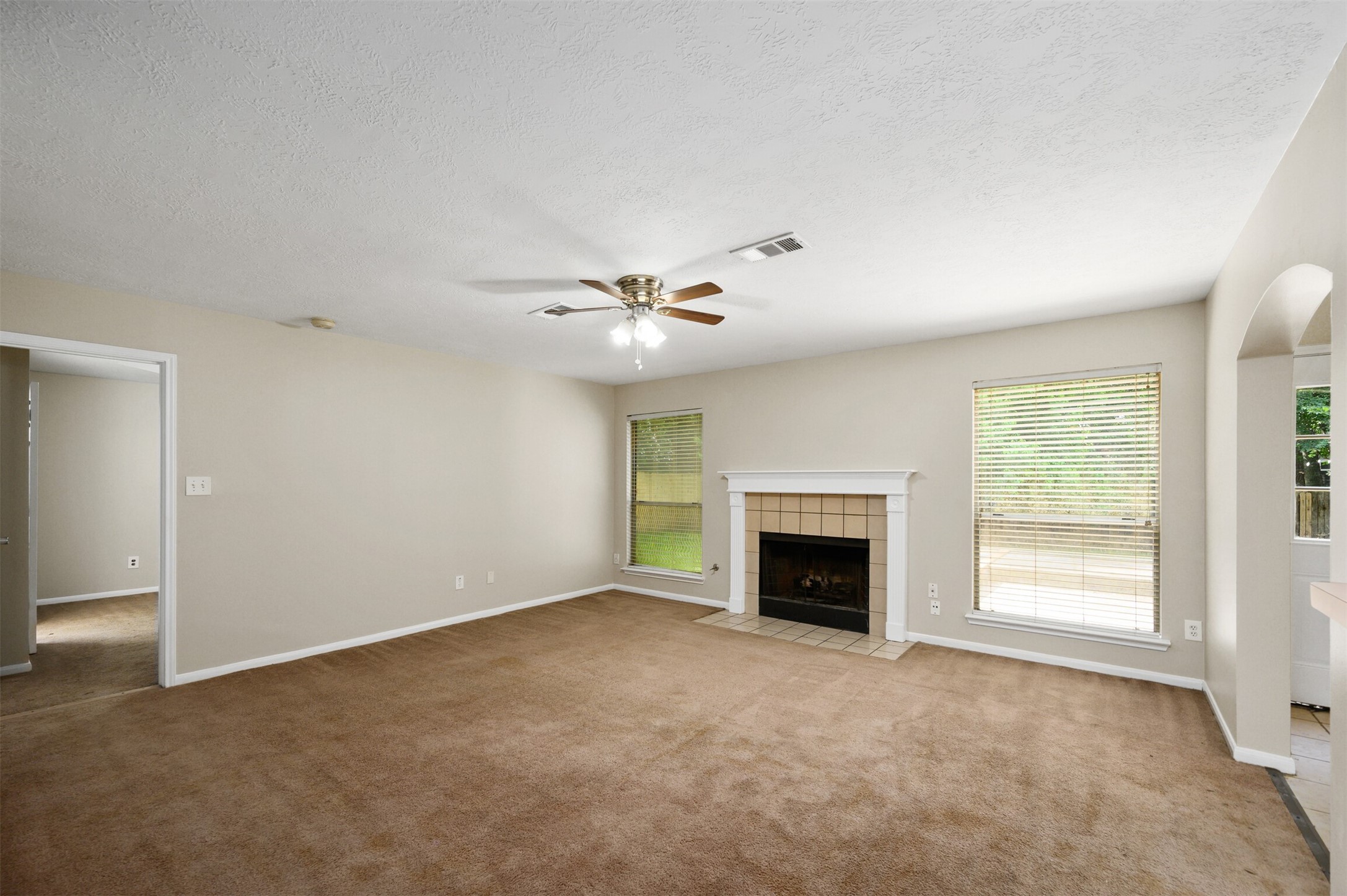 1631 Stonehaven Village Circle Property Photo 3