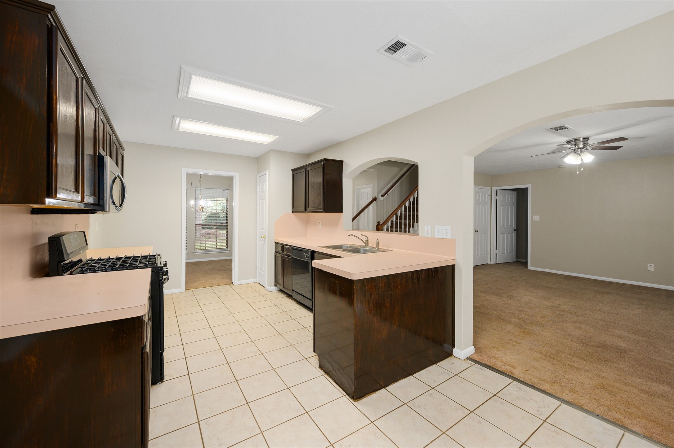 1631 Stonehaven Village Circle Property Photo 8