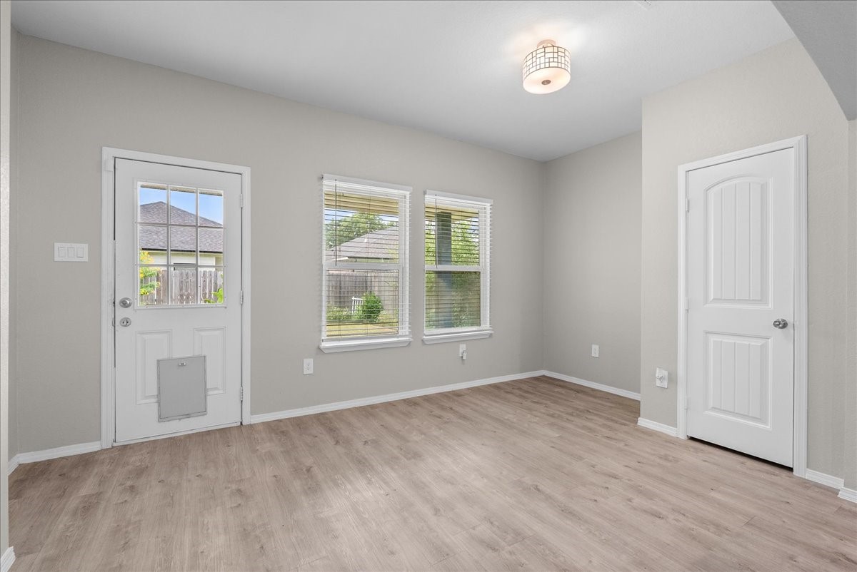 117 S Washington Street Property Photo 8