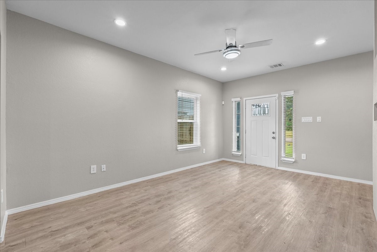 117 S Washington Street Property Photo 11