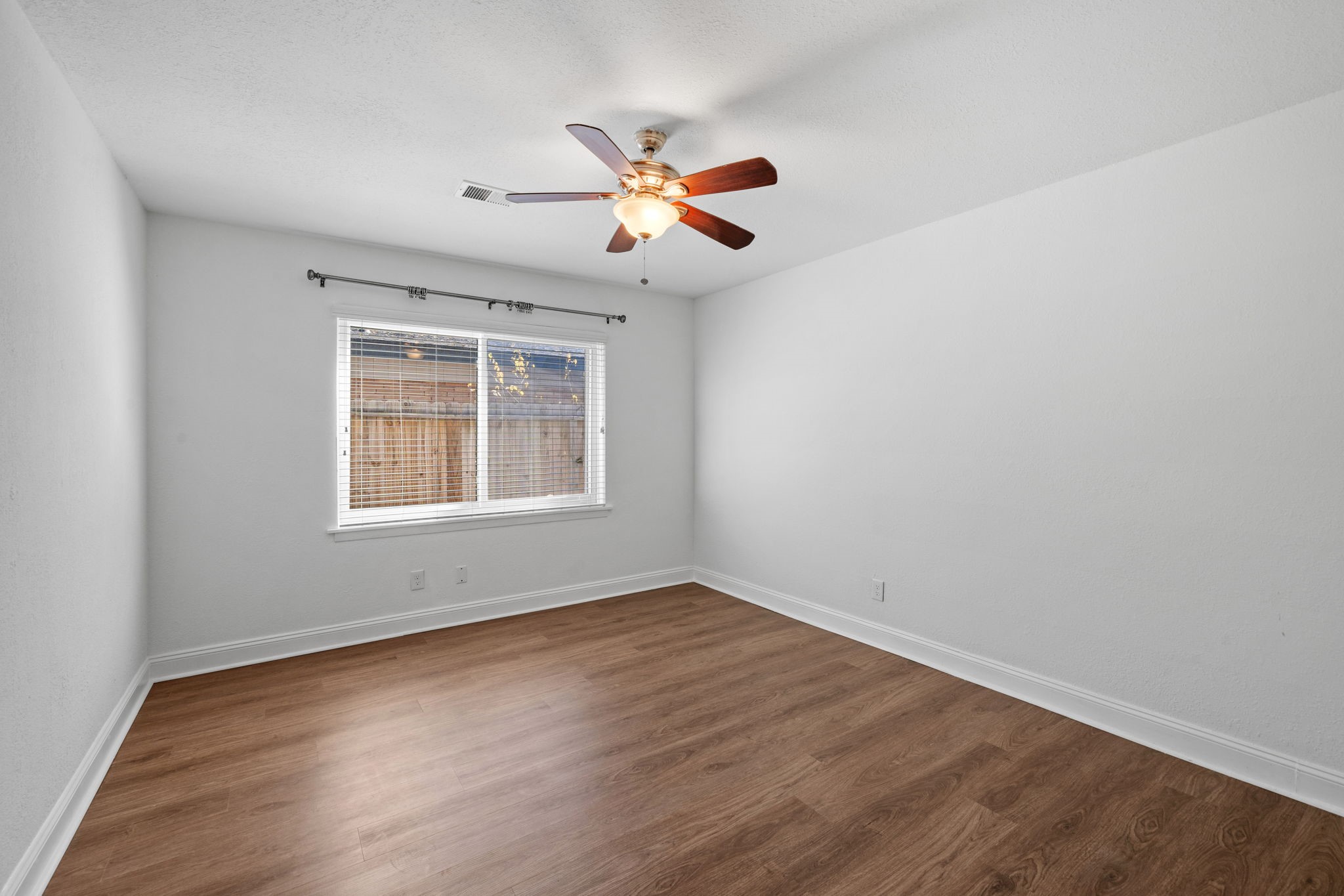 10151 Brinwood Drive Property Photo 15