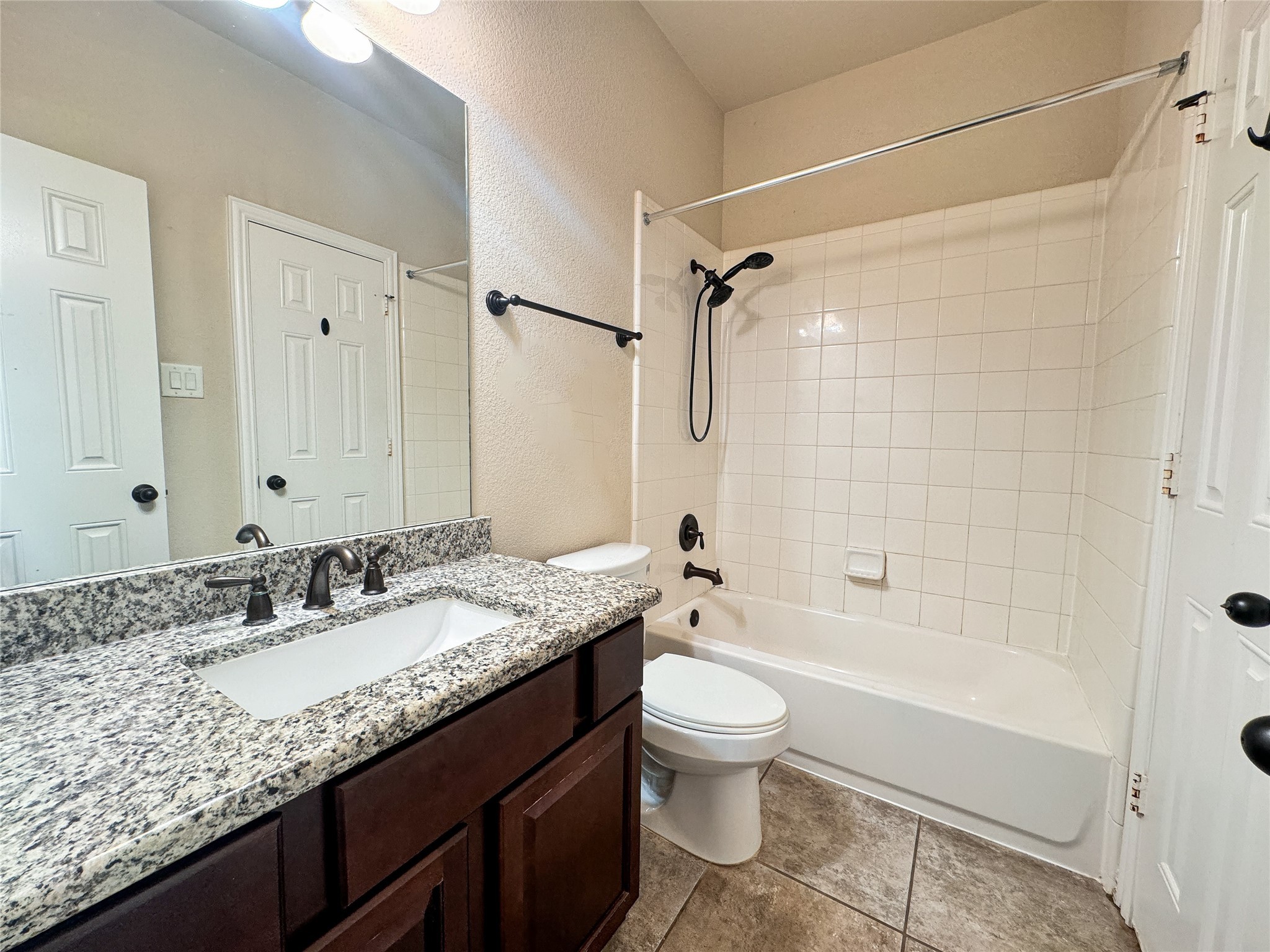 17246 Rookery Court Property Photo 7