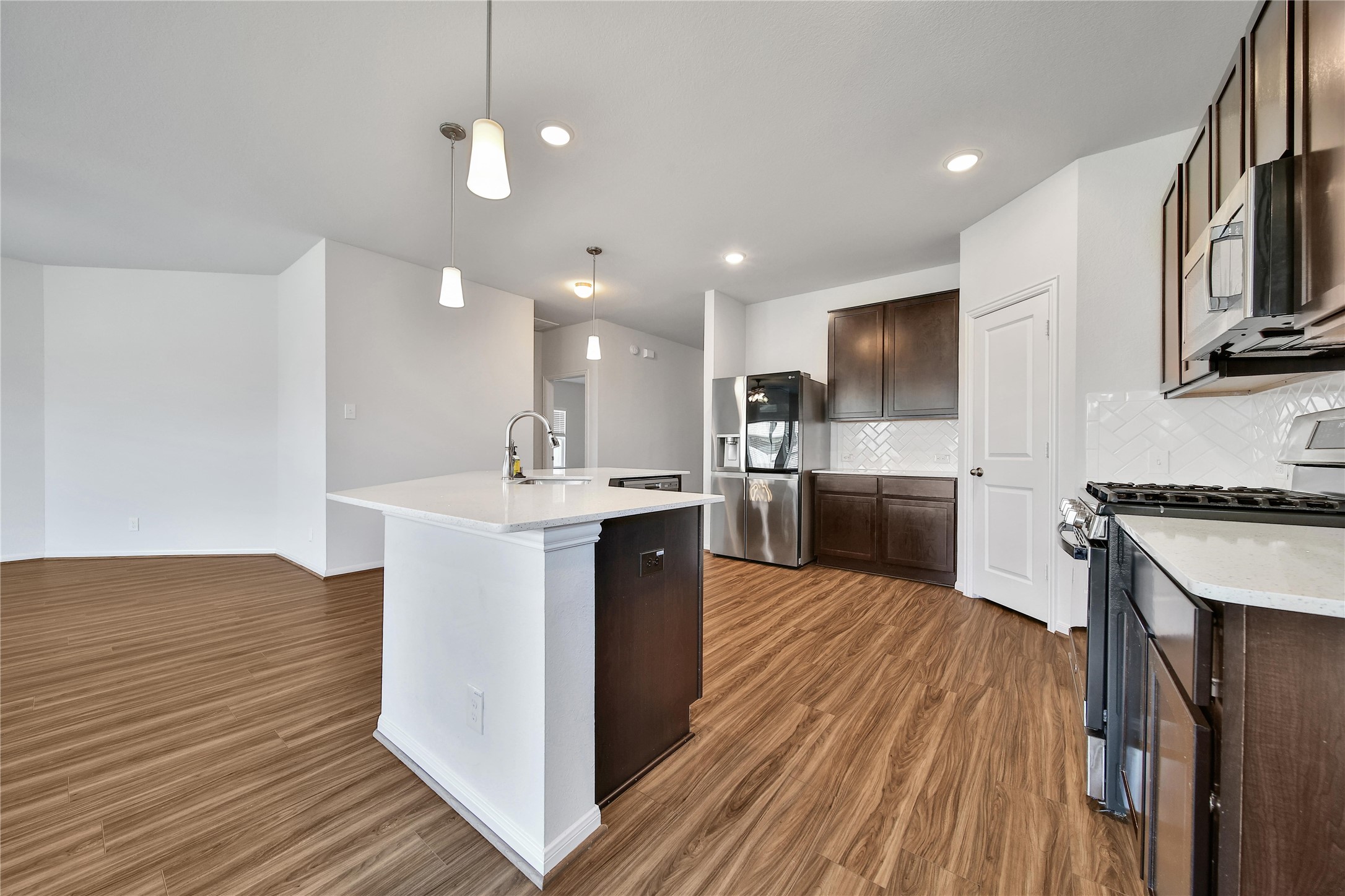 20975 New Proper Drive Property Photo 5