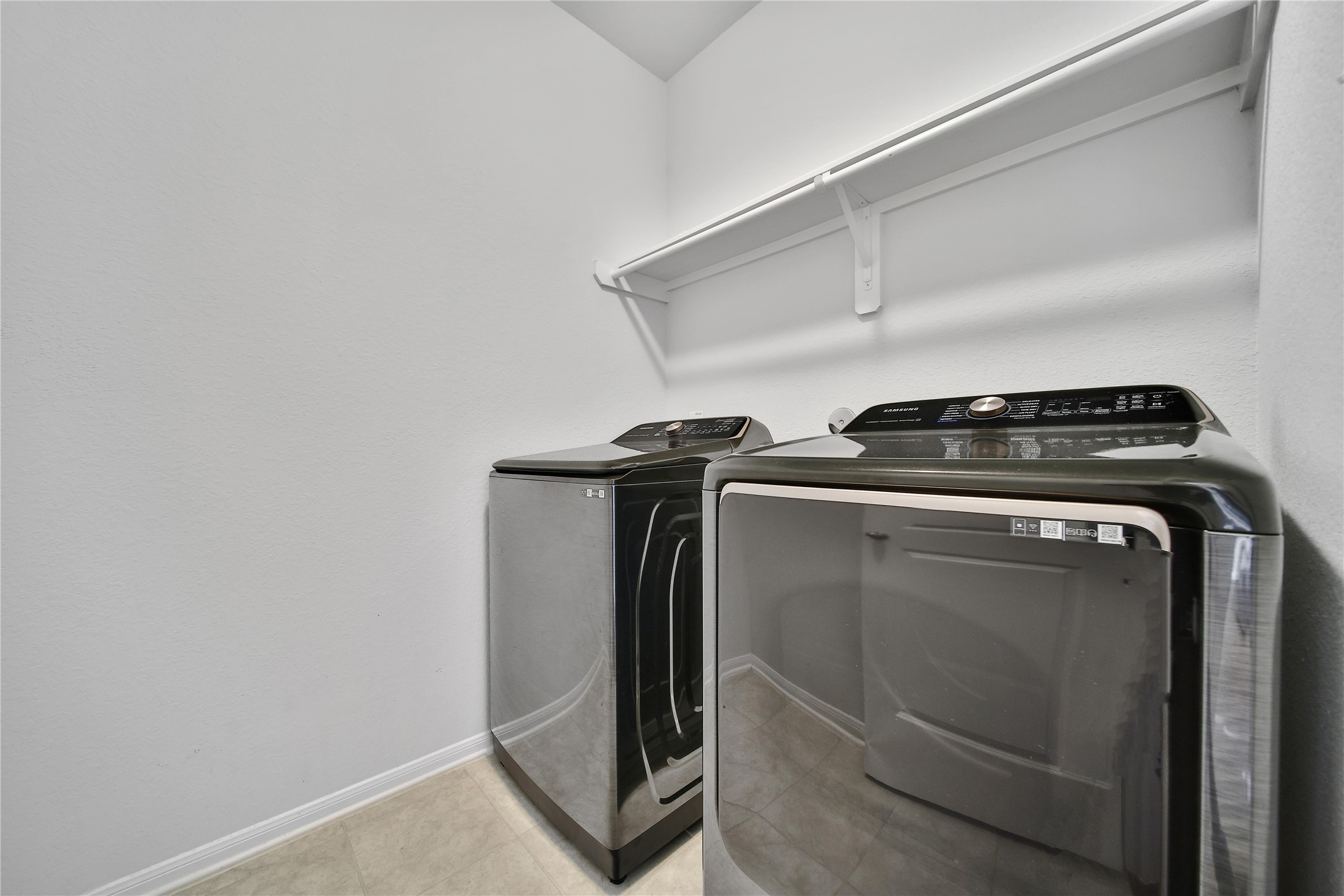 20975 New Proper Drive Property Photo 26