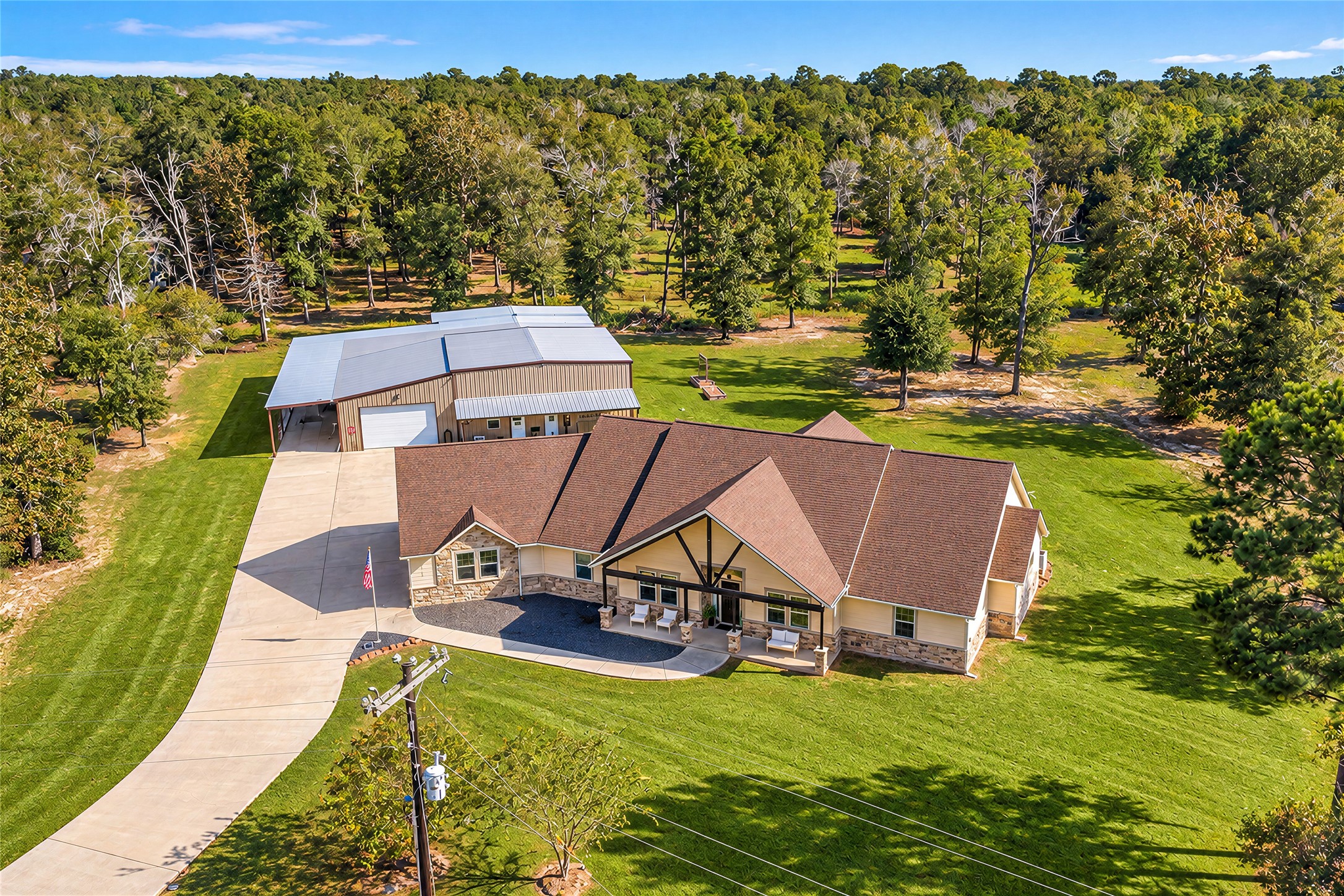 21215 Big Buck Drive Property Photo 1